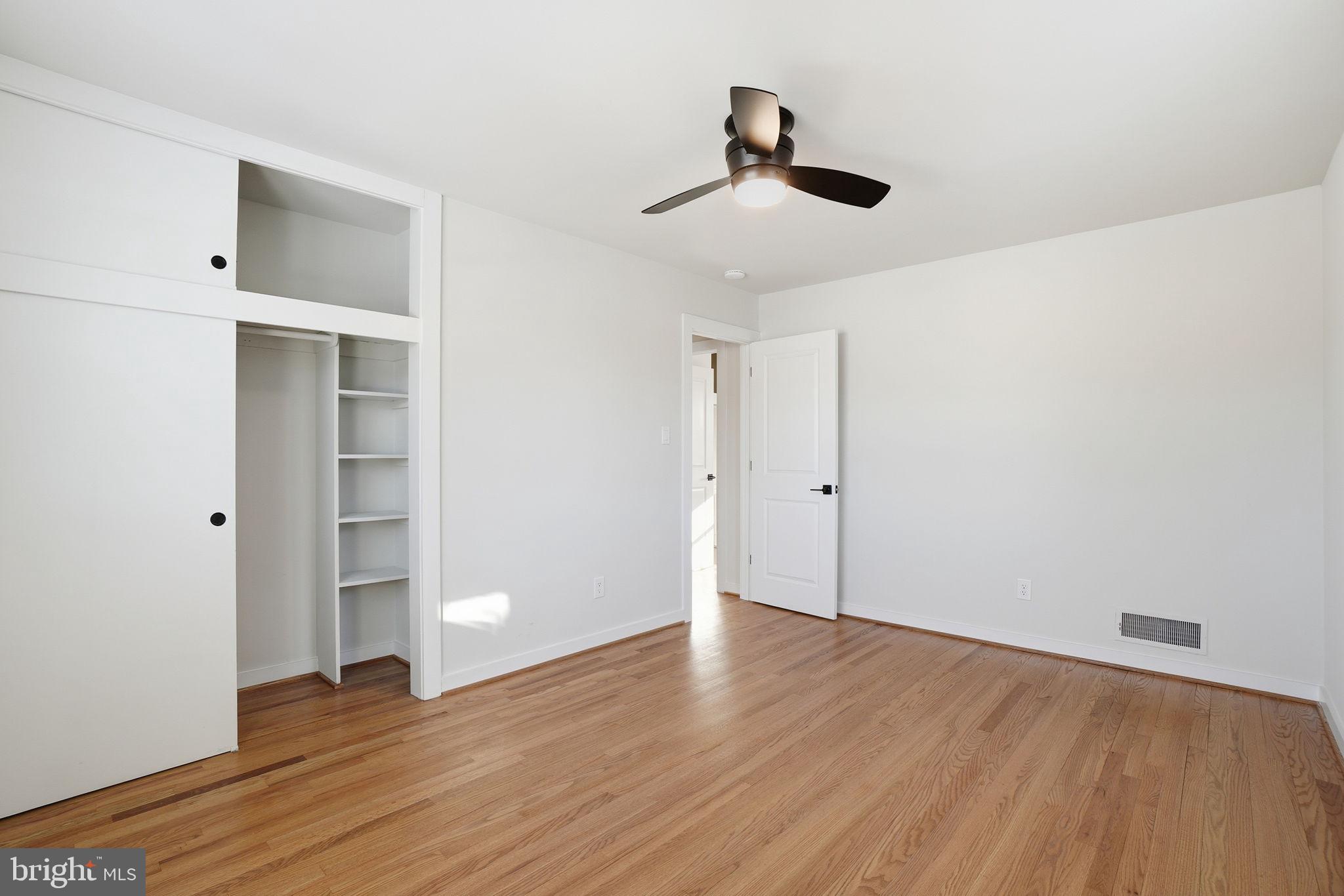 CRESTWOOD MANOR - Residential