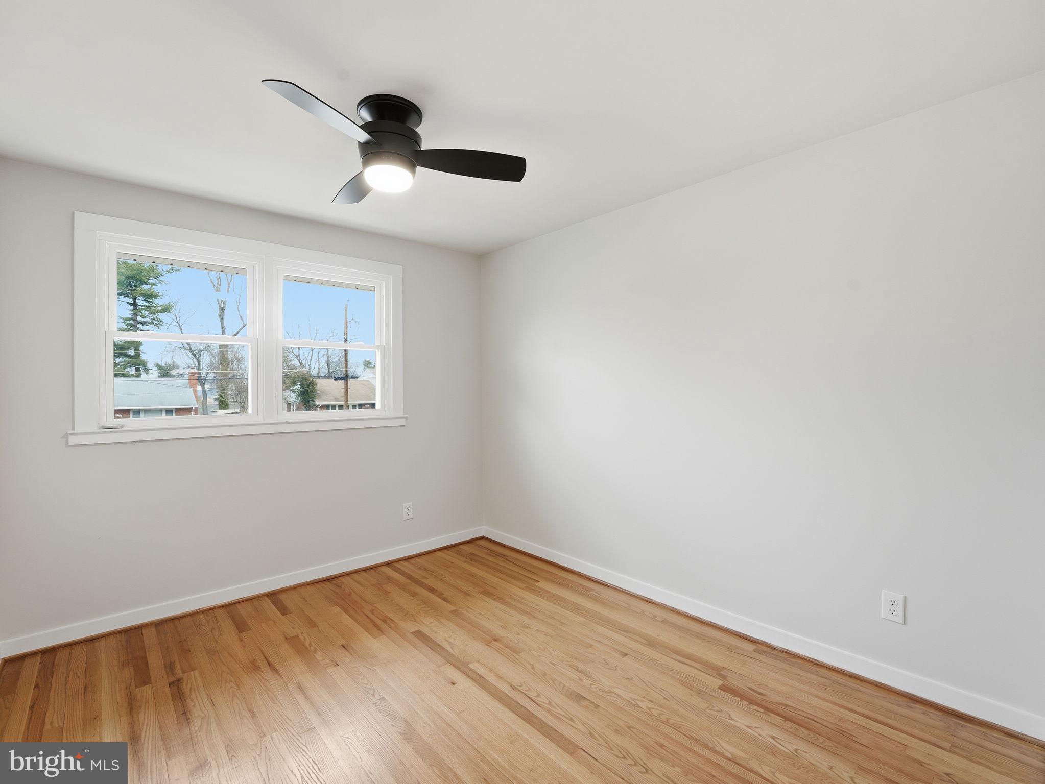 CRESTWOOD MANOR - Residential