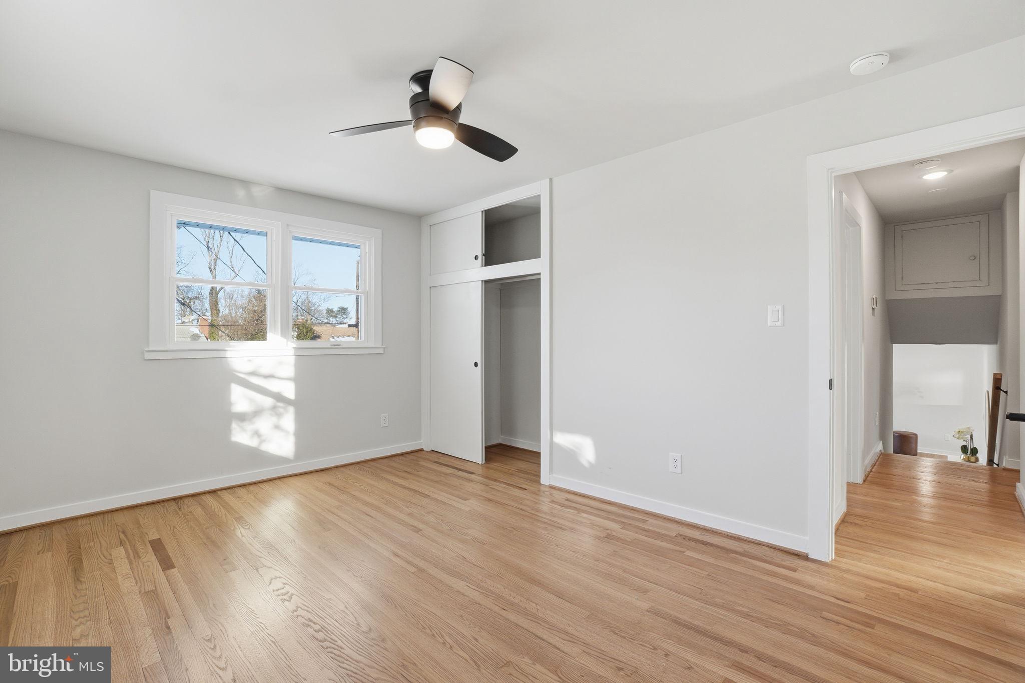 CRESTWOOD MANOR - Residential