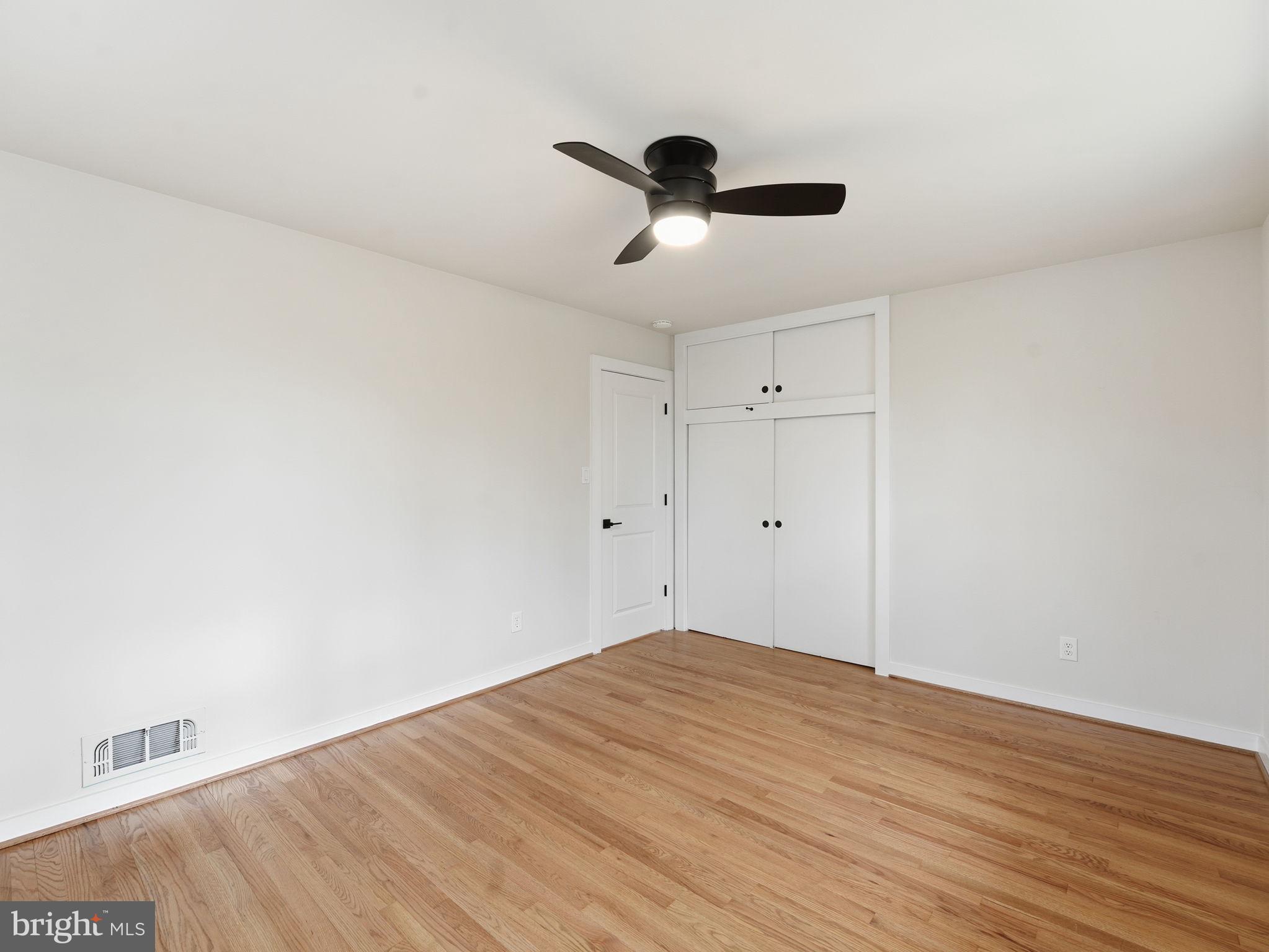 CRESTWOOD MANOR - Residential