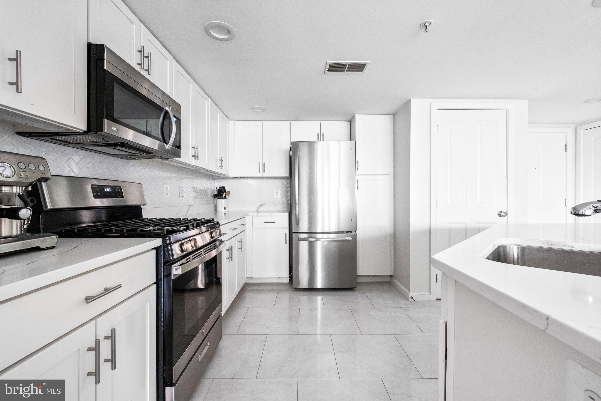 THE PARK AT COURTHOUSE - Residential