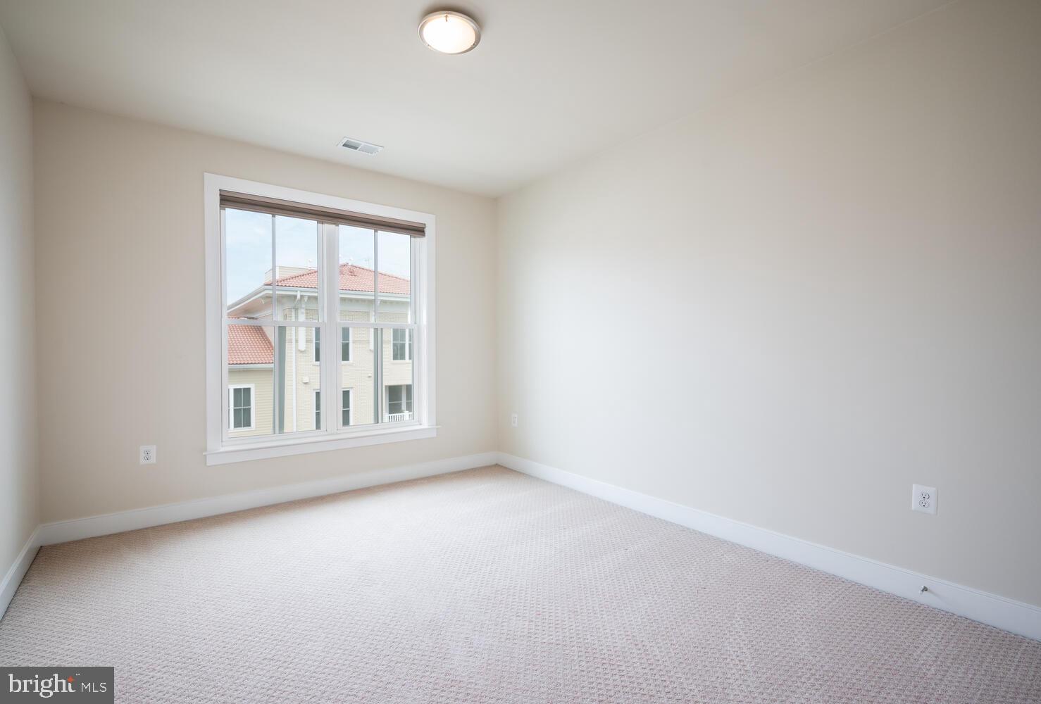 POTOMAC  YARDS - Residential