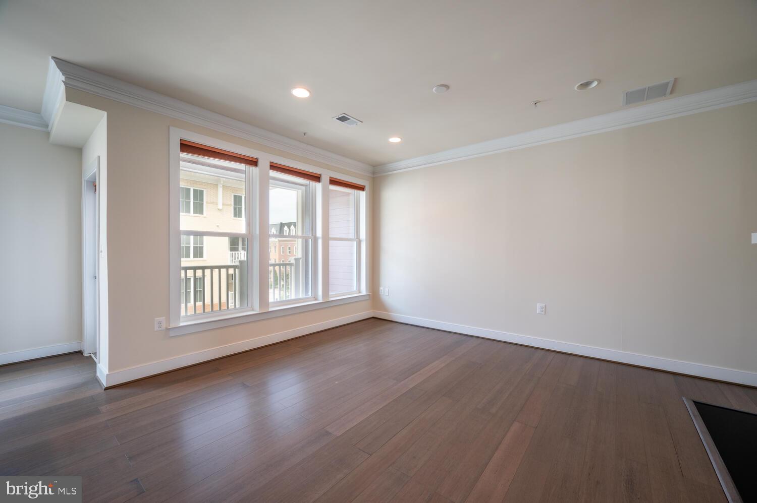 POTOMAC  YARDS - Residential