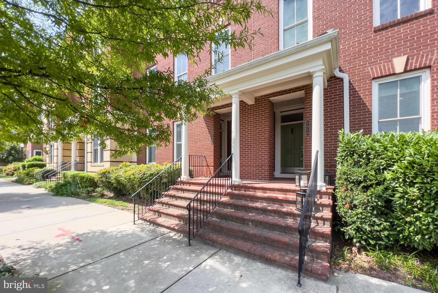 POTOMAC  YARDS - Residential