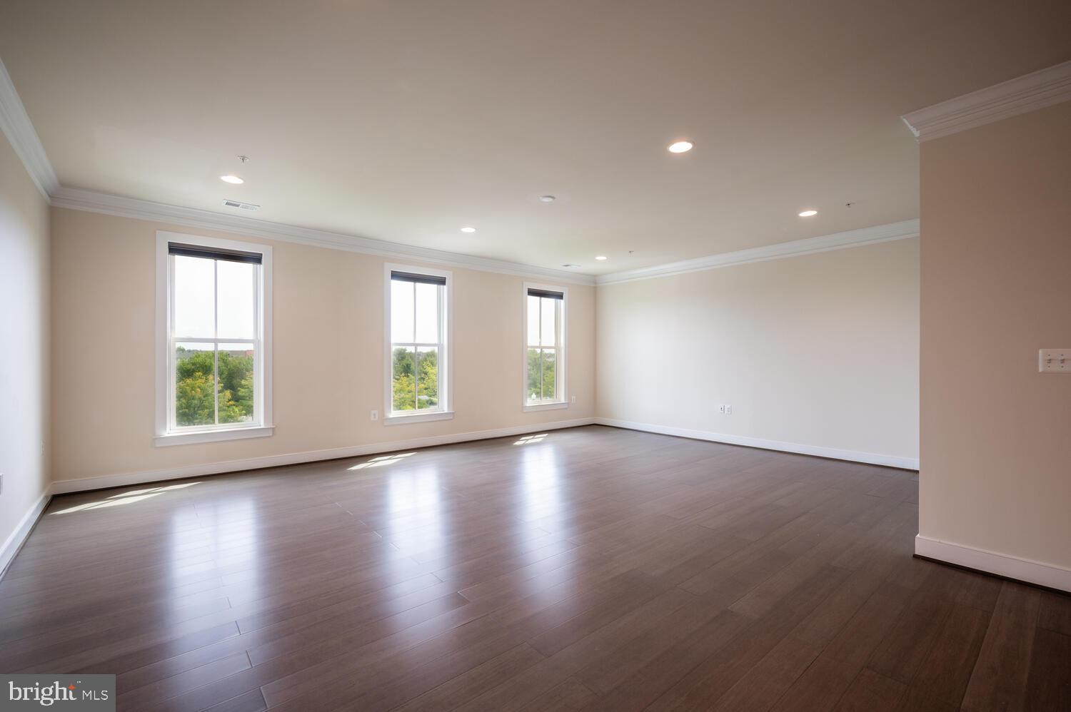 POTOMAC  YARDS - Residential