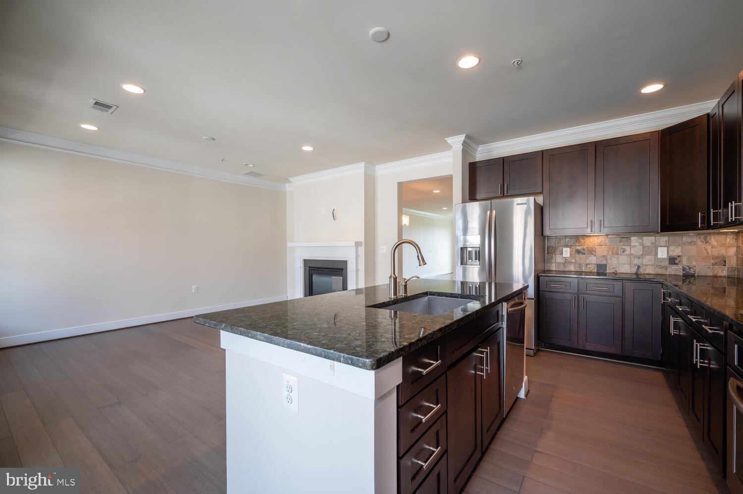 POTOMAC  YARDS - Residential