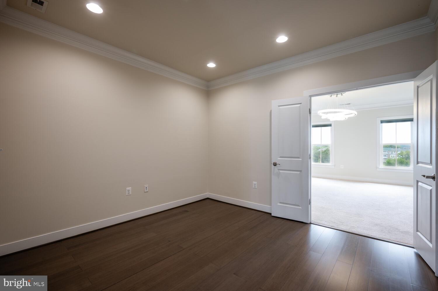 POTOMAC  YARDS - Residential