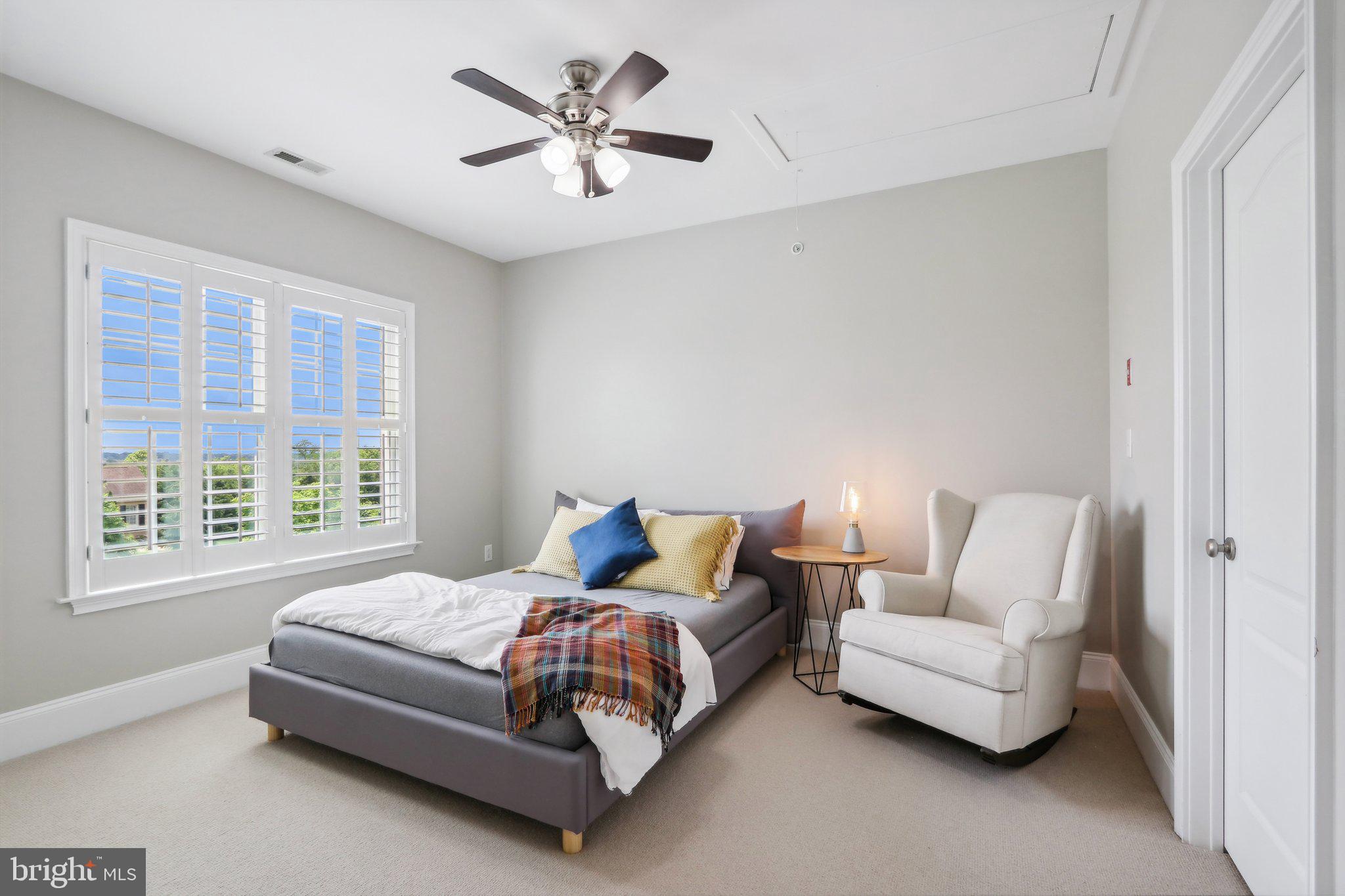 CHAPMANS CORNER - Residential