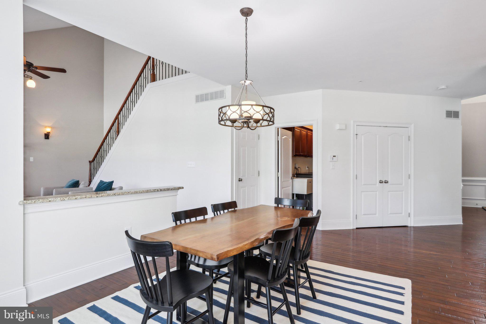 CHAPMANS CORNER - Residential