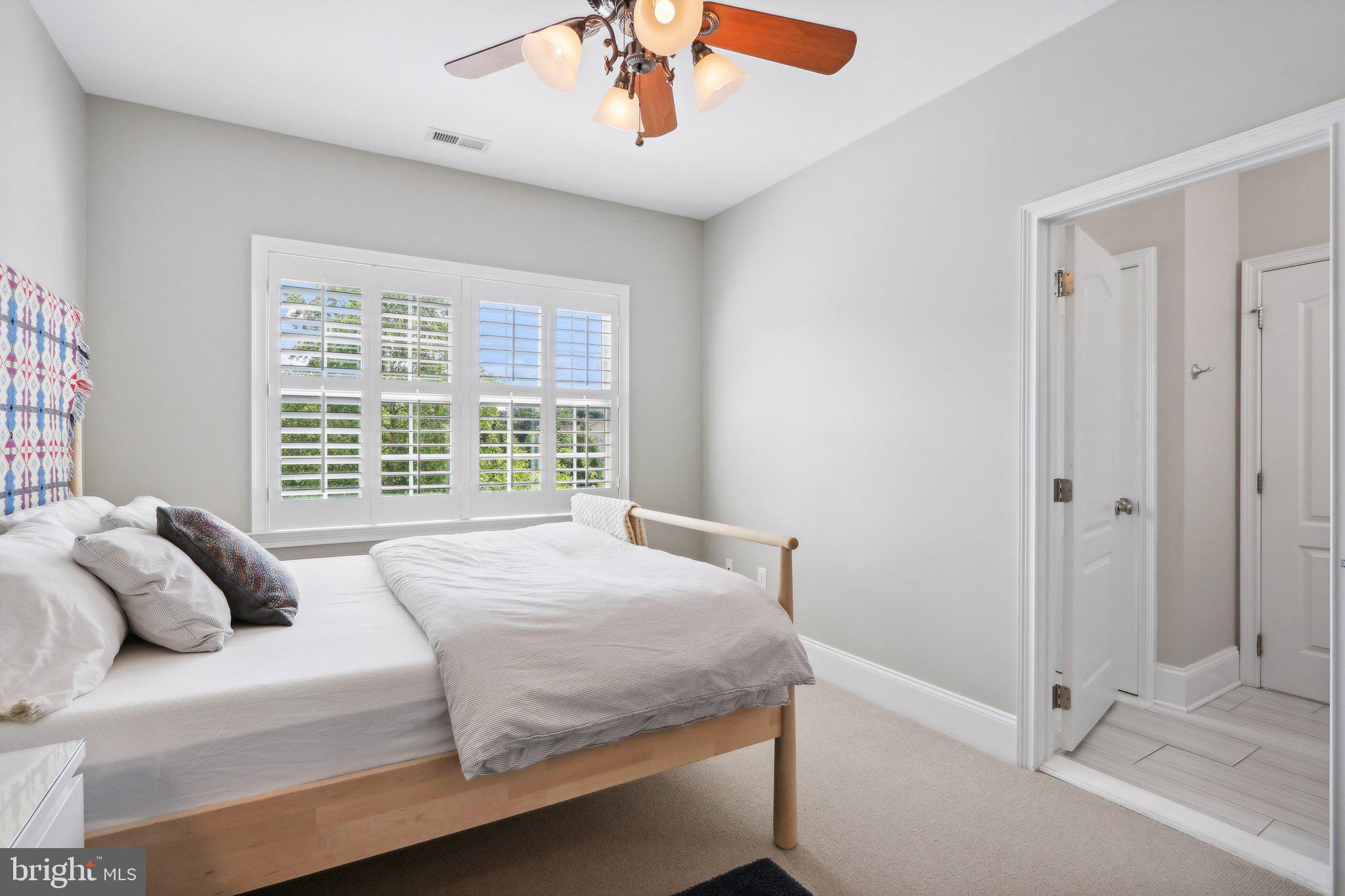 CHAPMANS CORNER - Residential