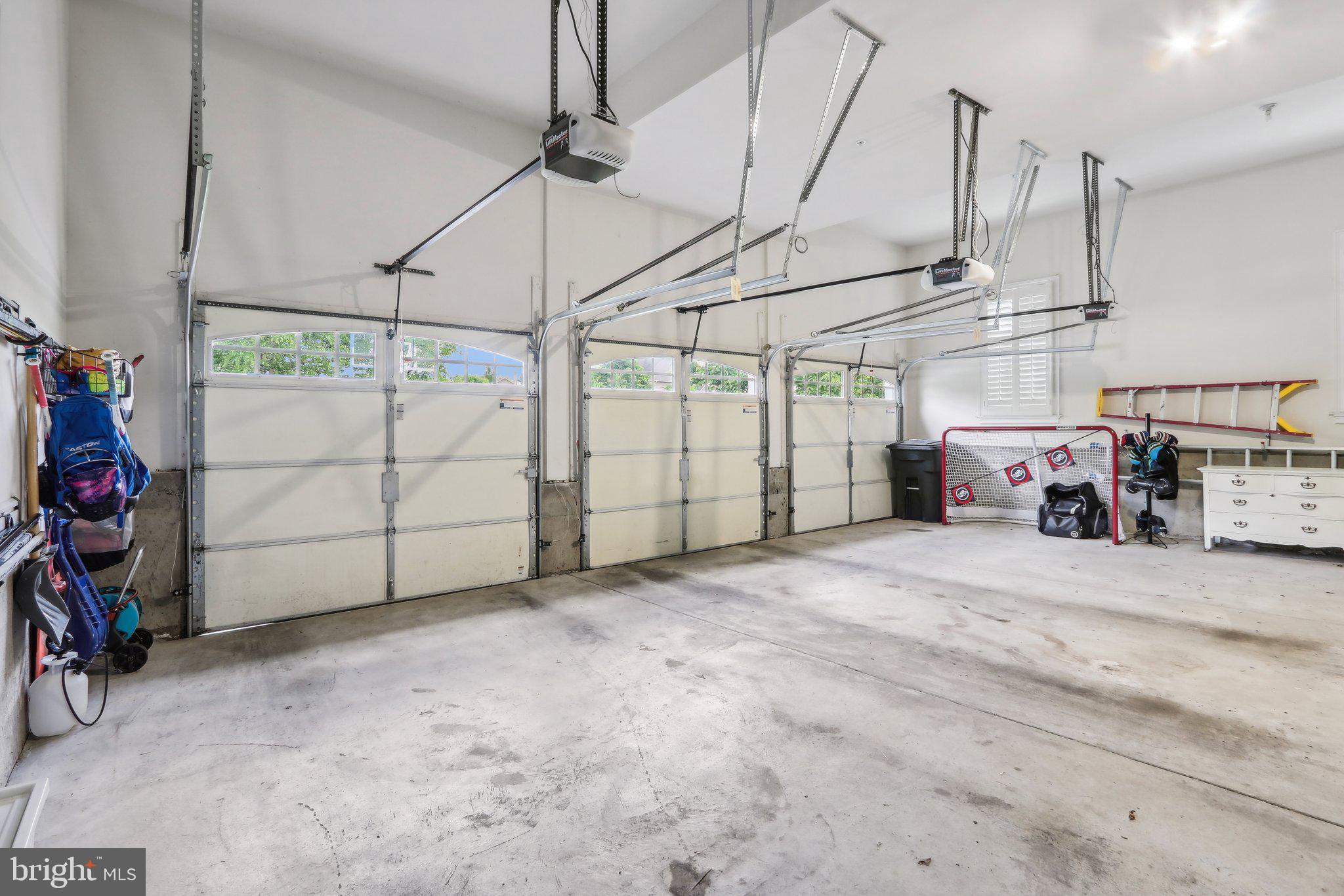 CHAPMANS CORNER - Residential