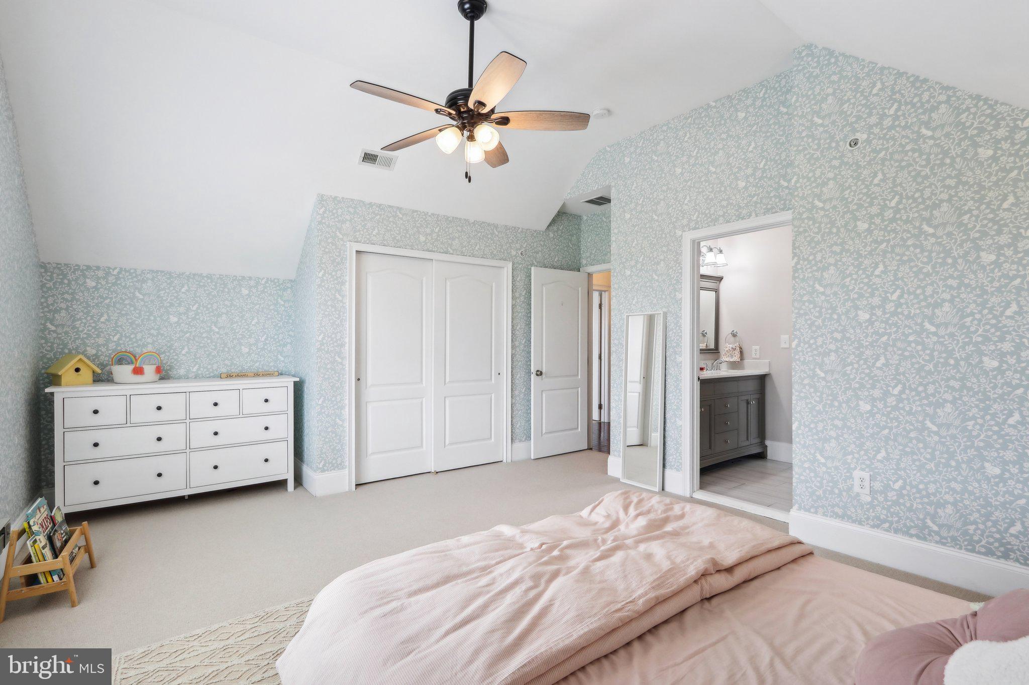 CHAPMANS CORNER - Residential