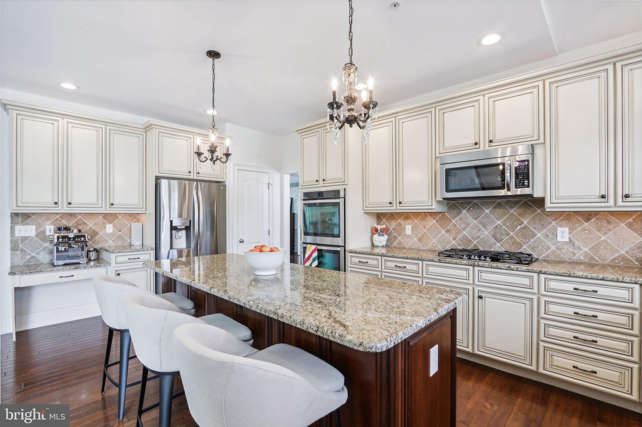 CHAPMANS CORNER - Residential