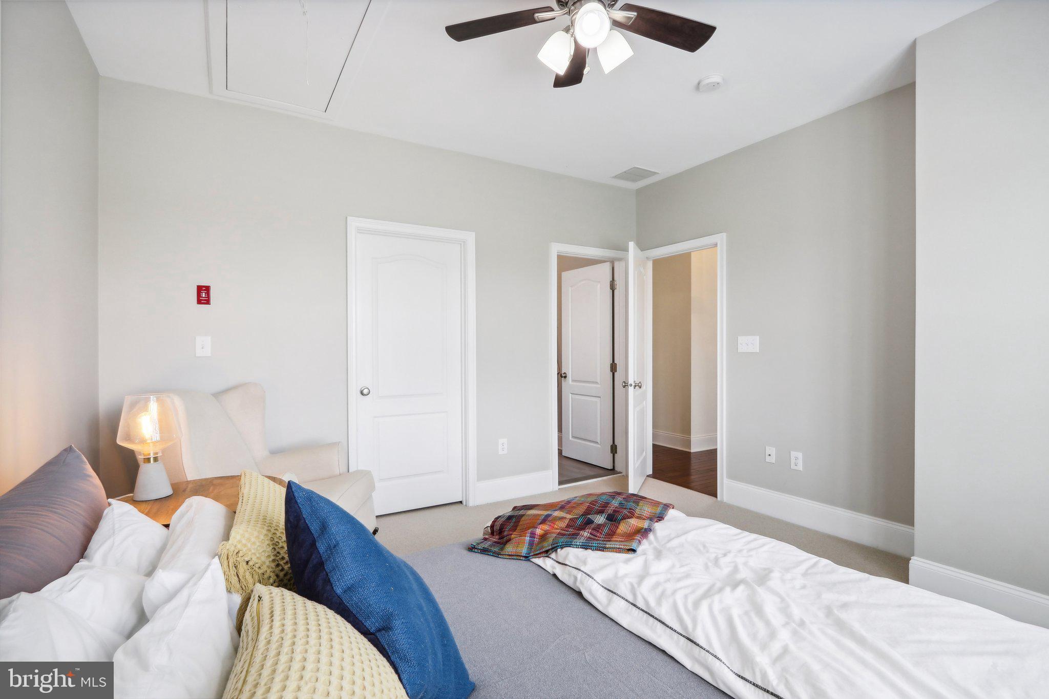 CHAPMANS CORNER - Residential