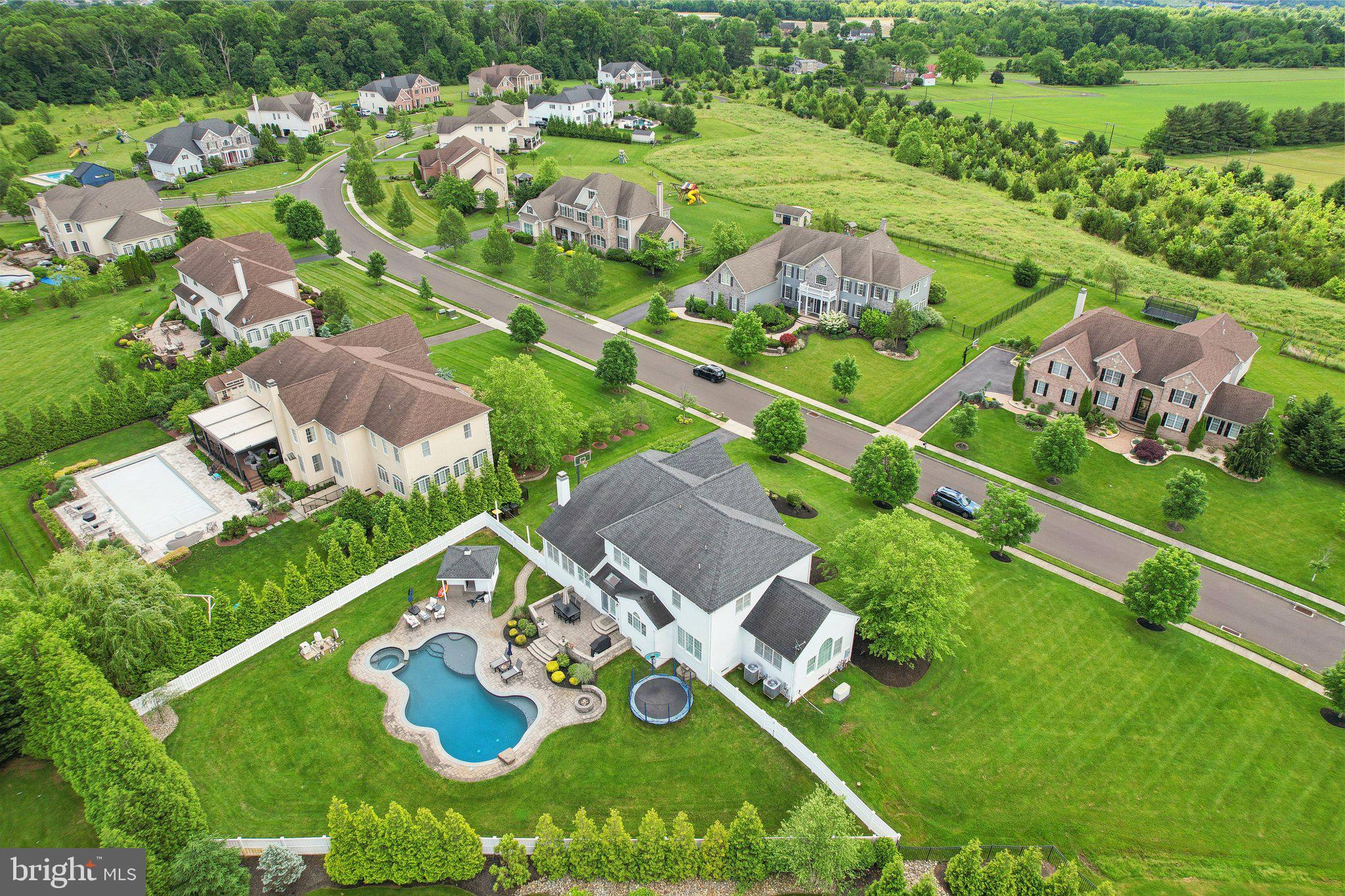 CHAPMANS CORNER - Residential