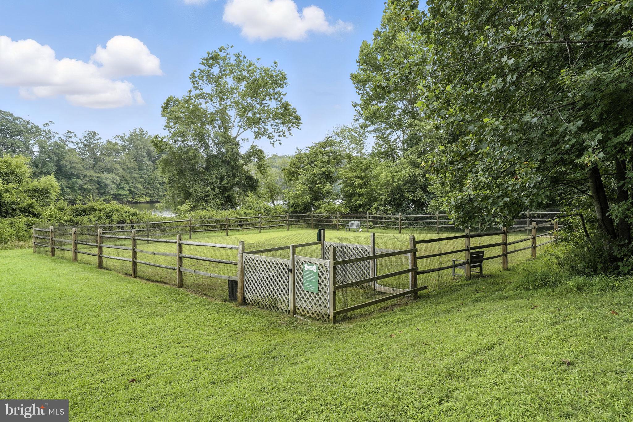 OCCOQUAN FOREST - Residential