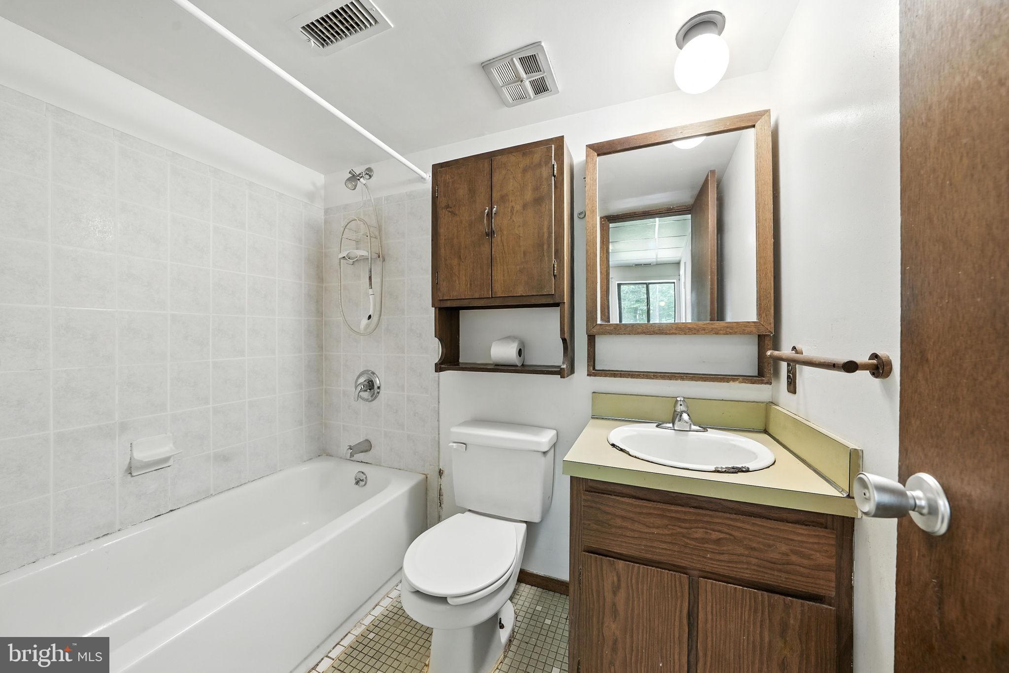 OCCOQUAN FOREST - Residential