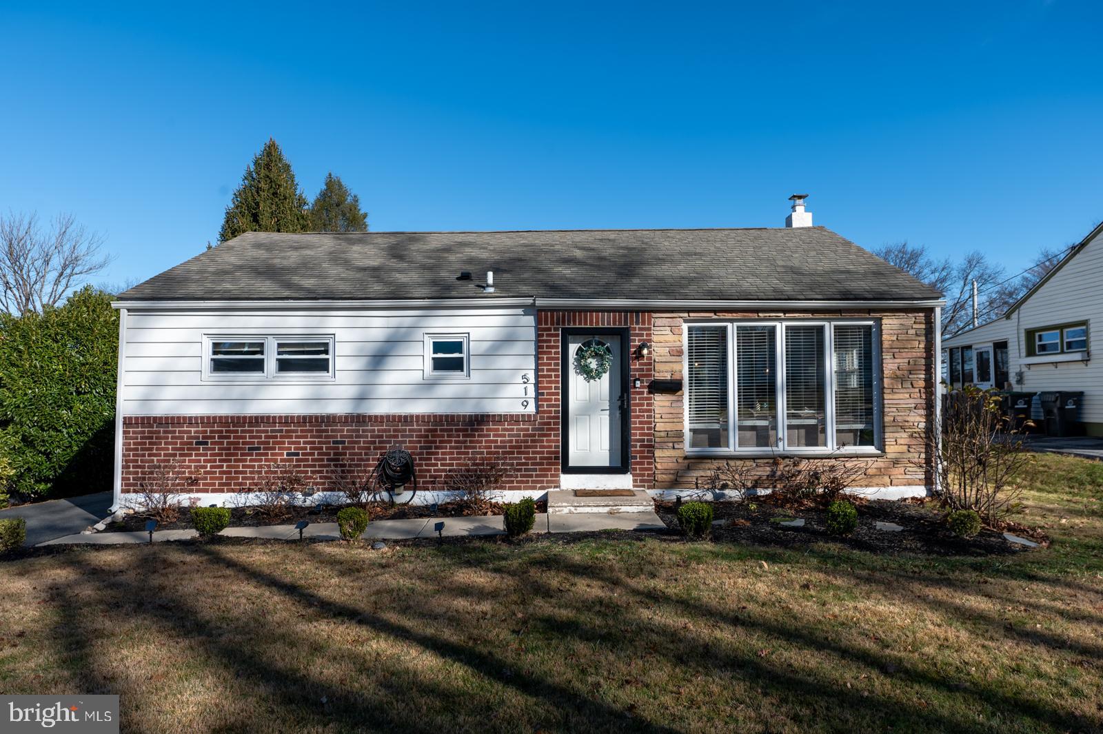 519 W ANDERSON AVENUE