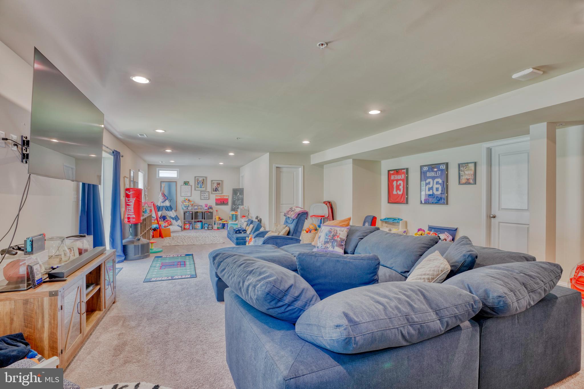 HAMILTON RESERVE - Residential