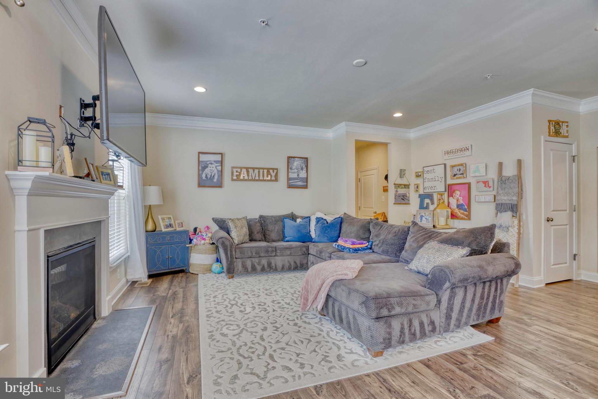 HAMILTON RESERVE - Residential