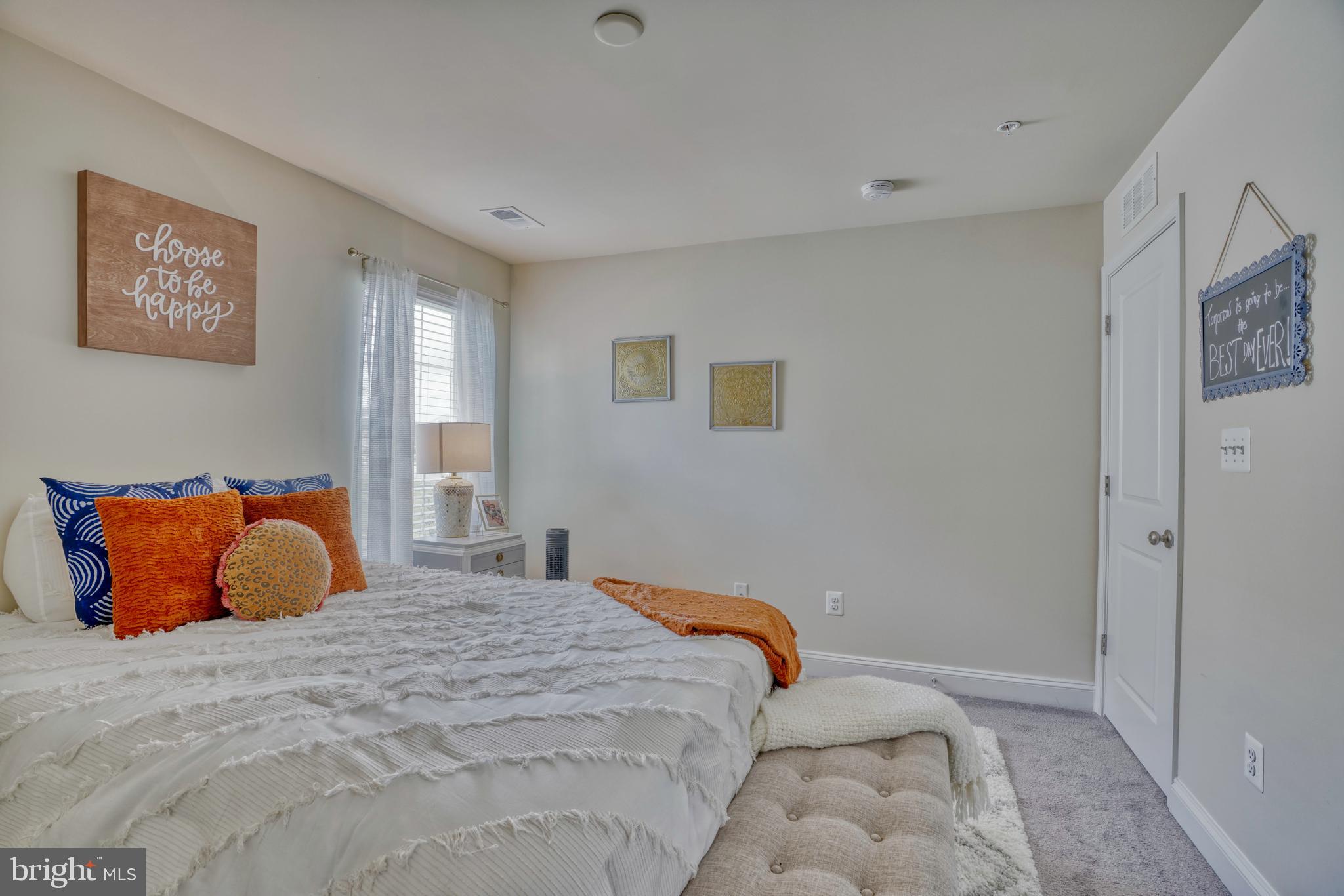 HAMILTON RESERVE - Residential