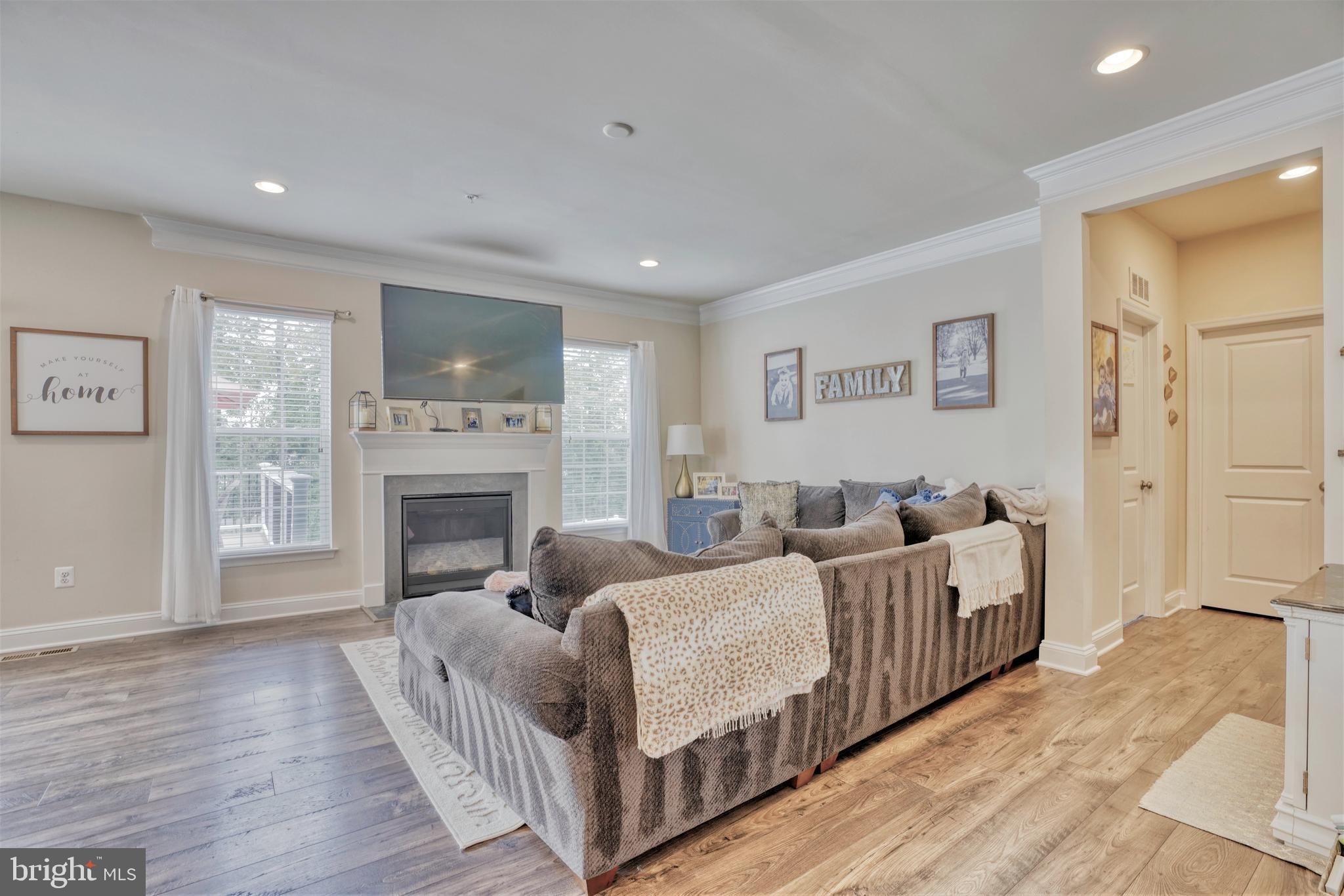 HAMILTON RESERVE - Residential