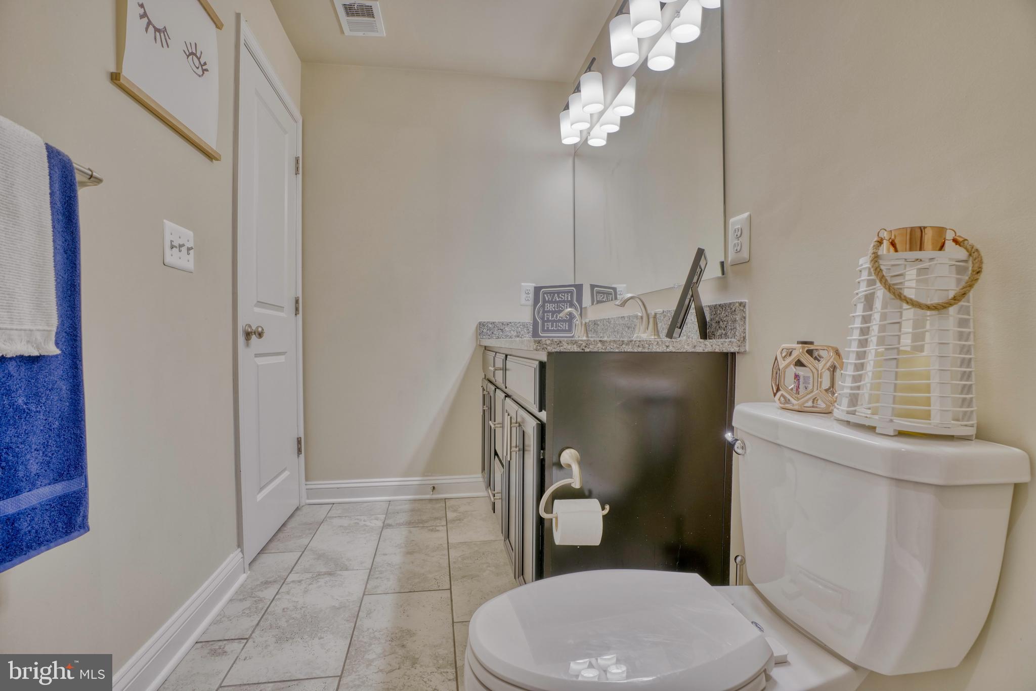 HAMILTON RESERVE - Residential