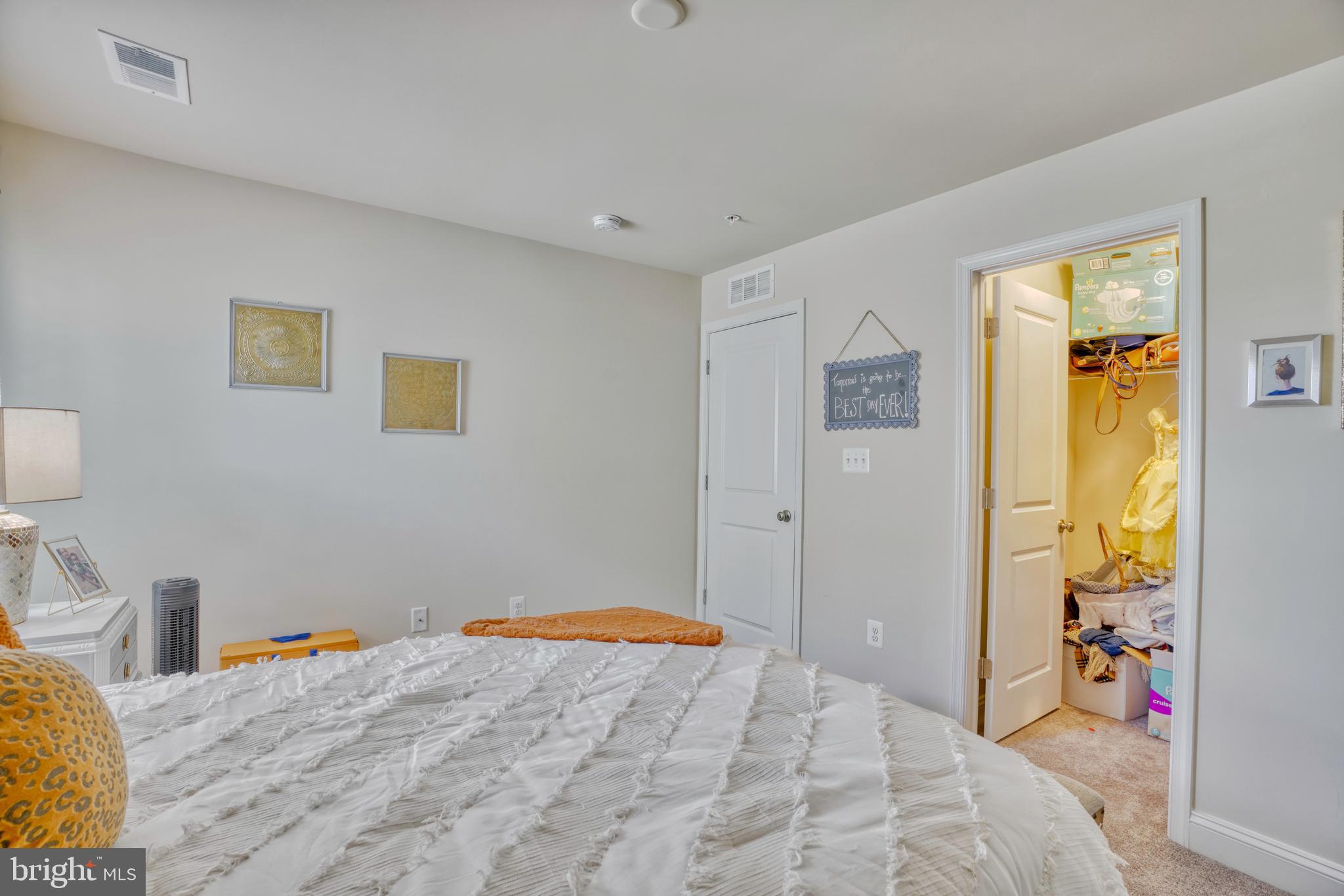 HAMILTON RESERVE - Residential