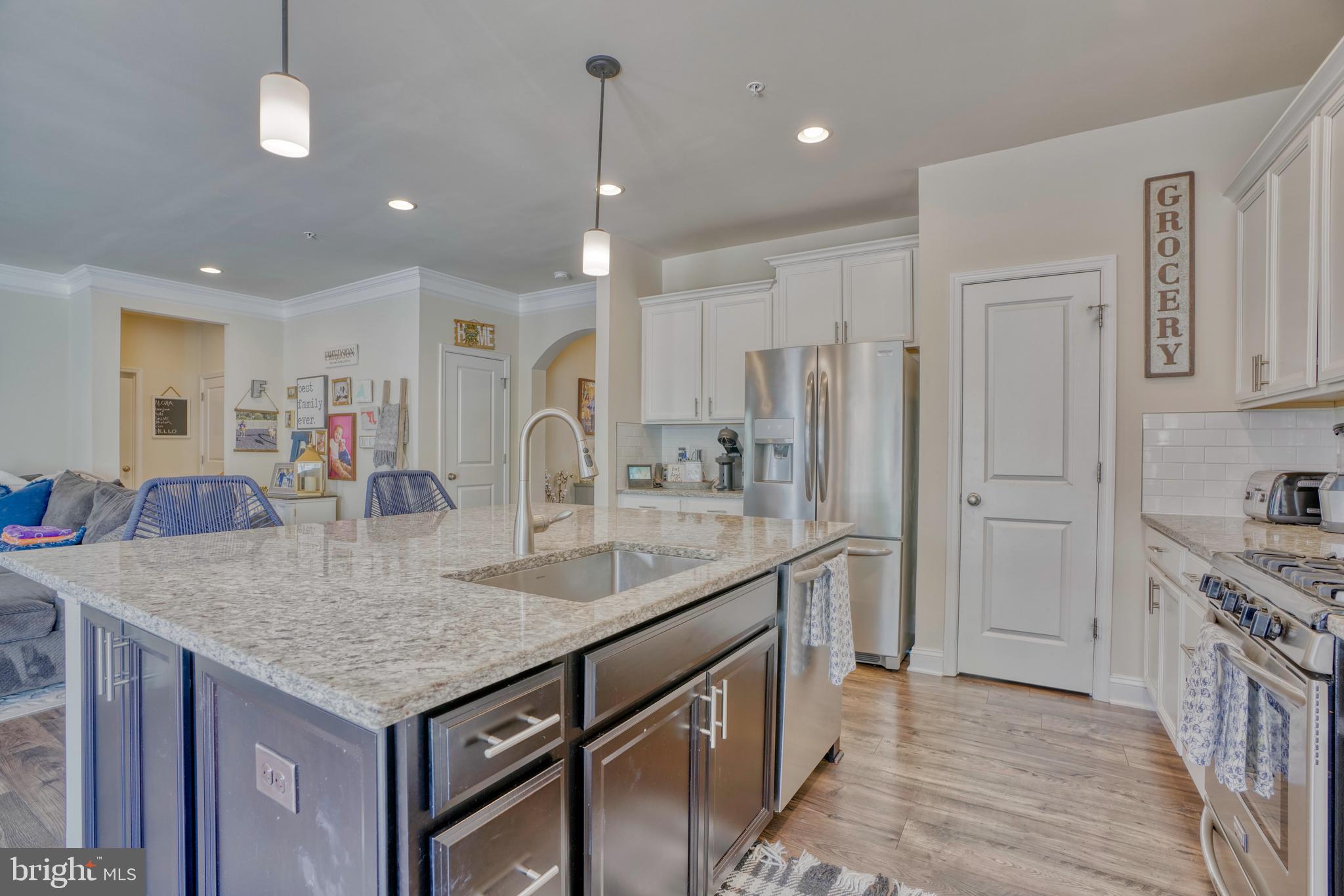 HAMILTON RESERVE - Residential