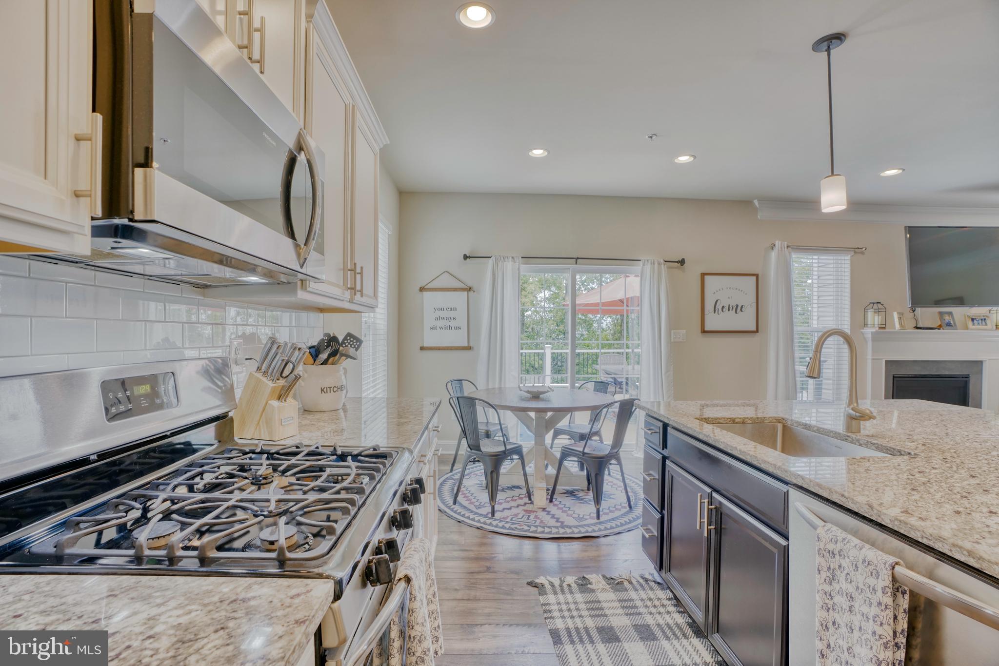 HAMILTON RESERVE - Residential