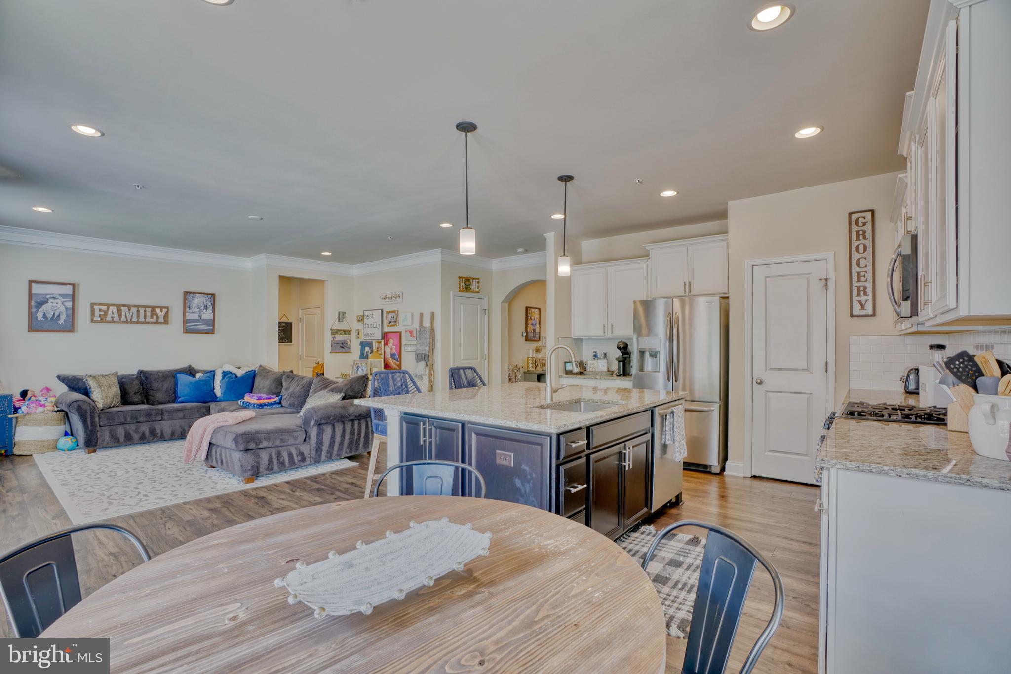 HAMILTON RESERVE - Residential