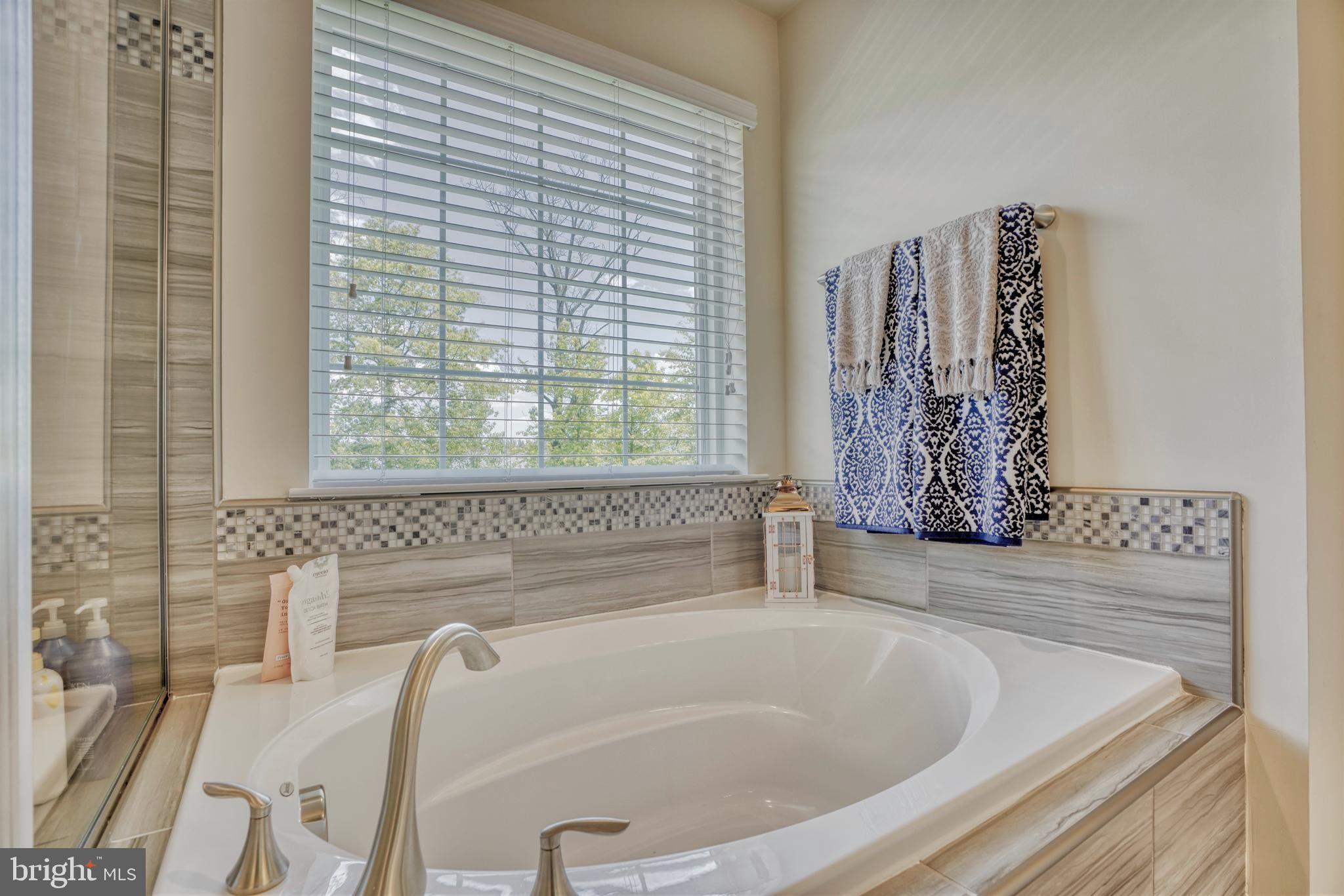 HAMILTON RESERVE - Residential