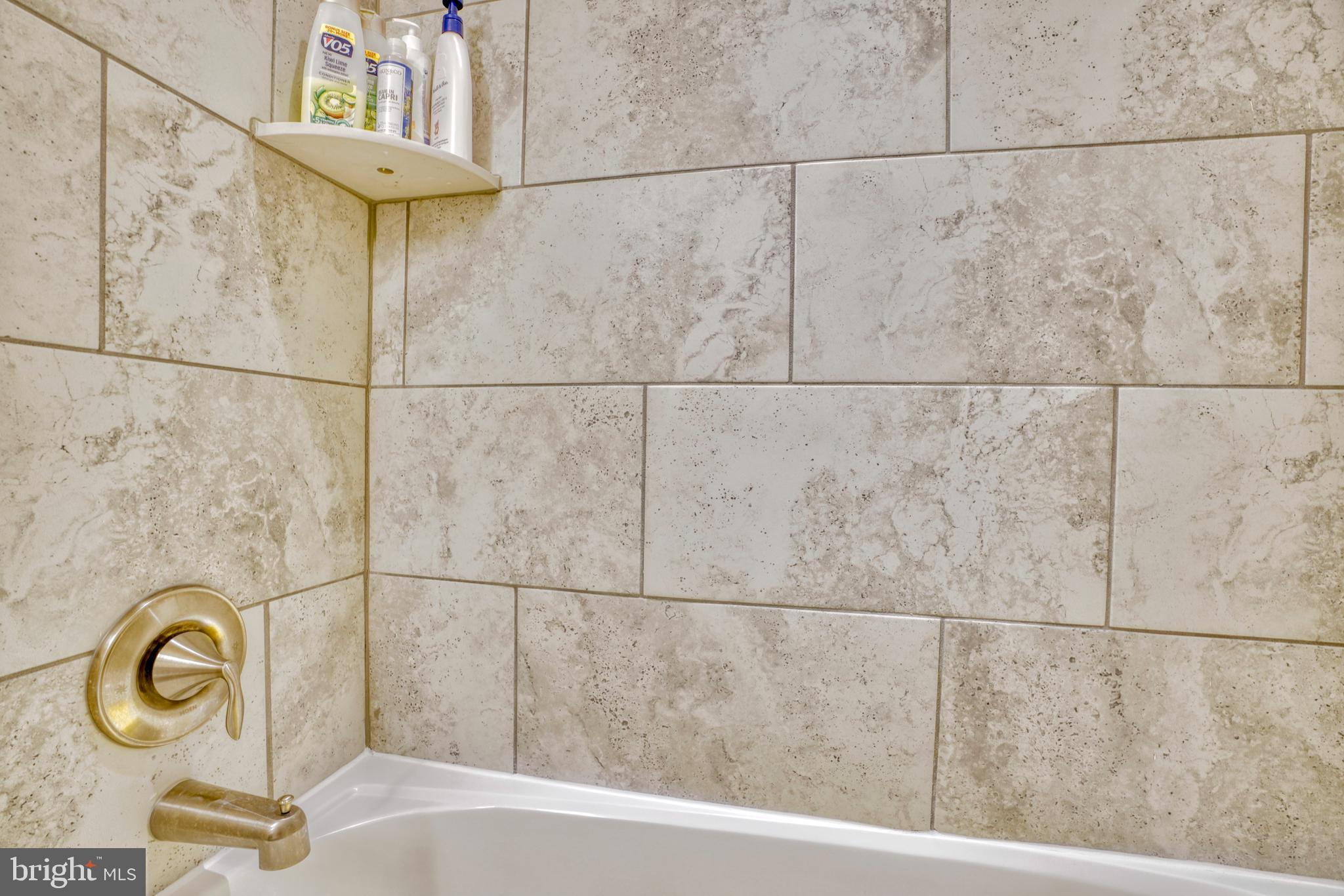 HAMILTON RESERVE - Residential