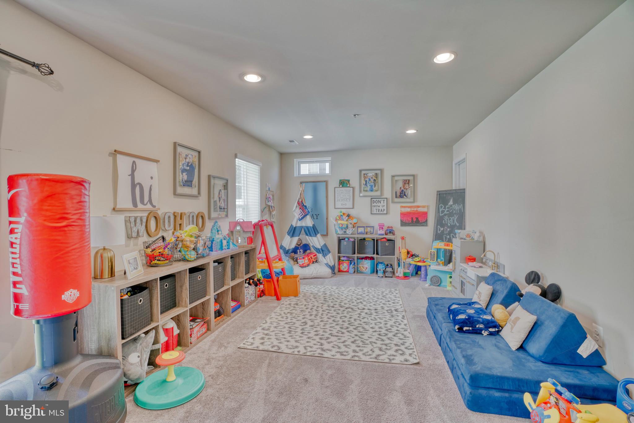 HAMILTON RESERVE - Residential