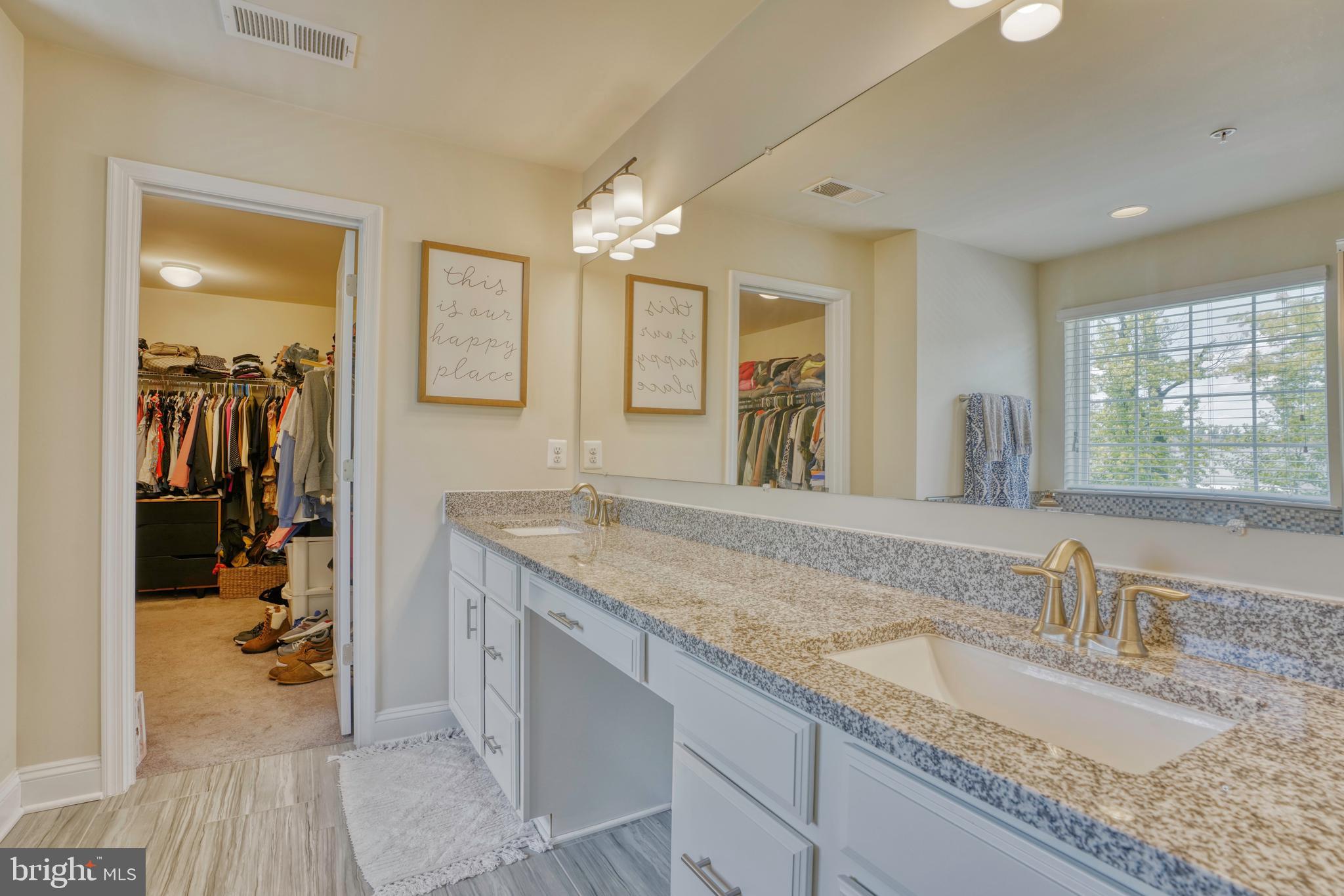 HAMILTON RESERVE - Residential