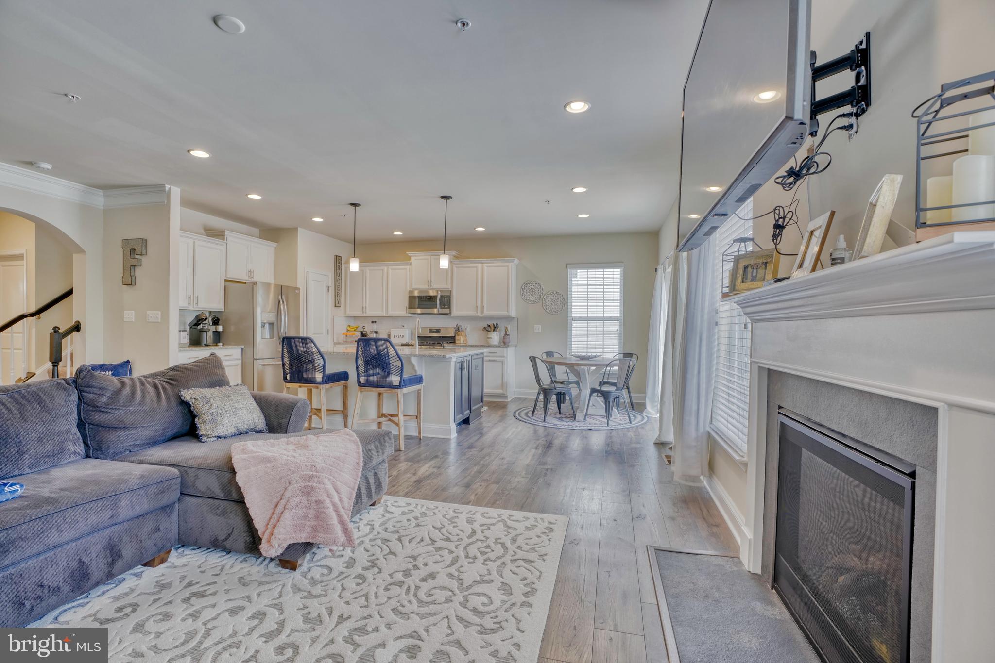 HAMILTON RESERVE - Residential