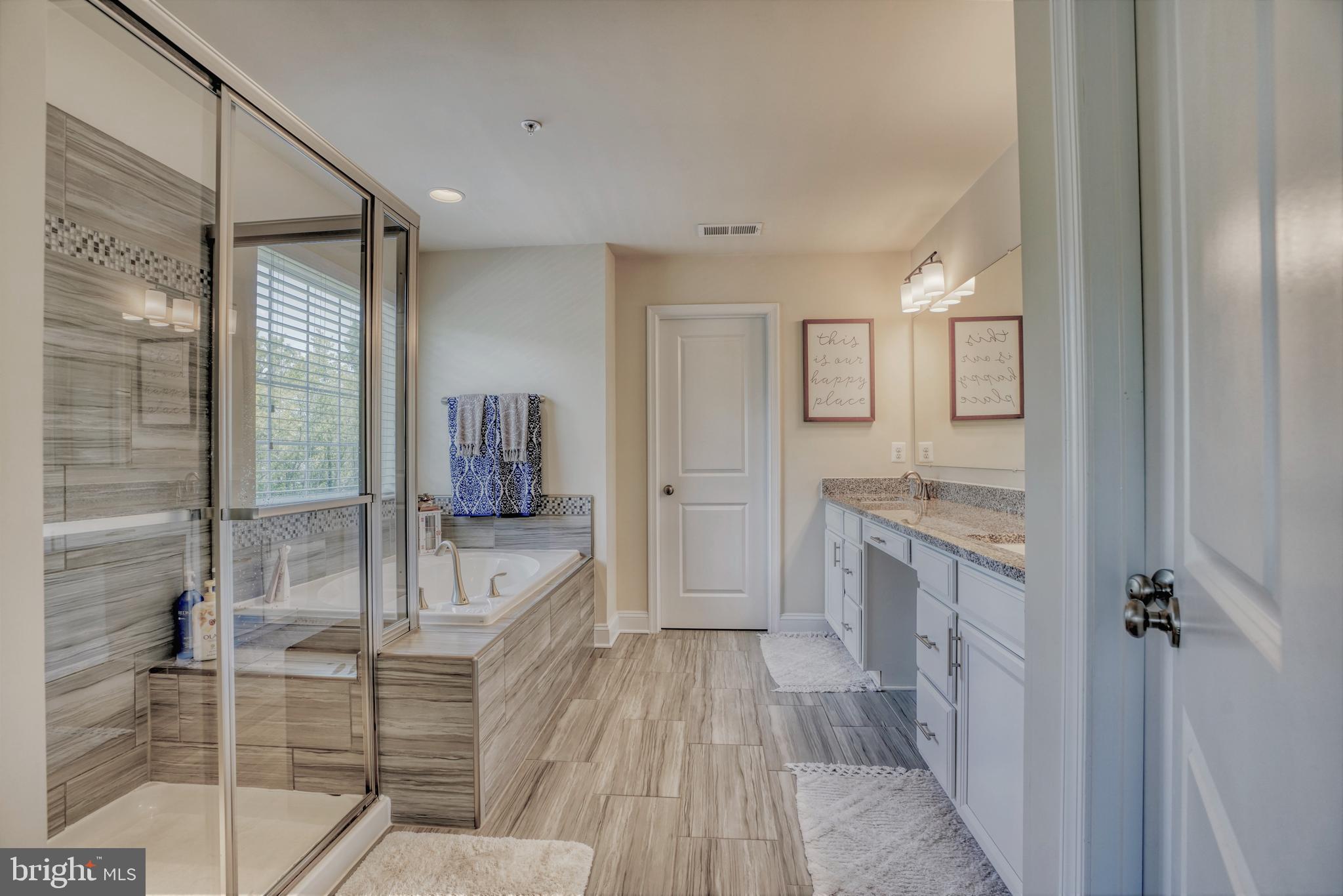 HAMILTON RESERVE - Residential