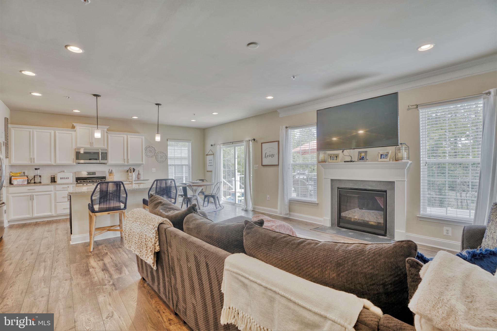 HAMILTON RESERVE - Residential