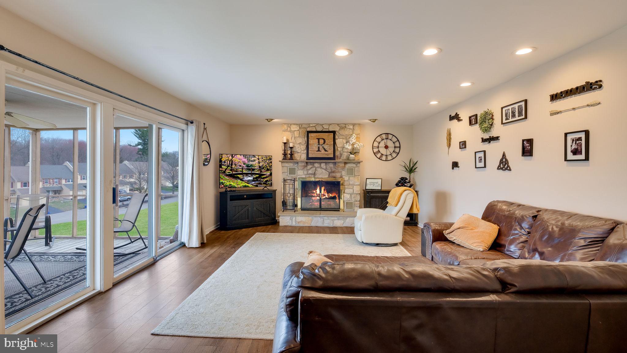 LANGSTOON - Residential