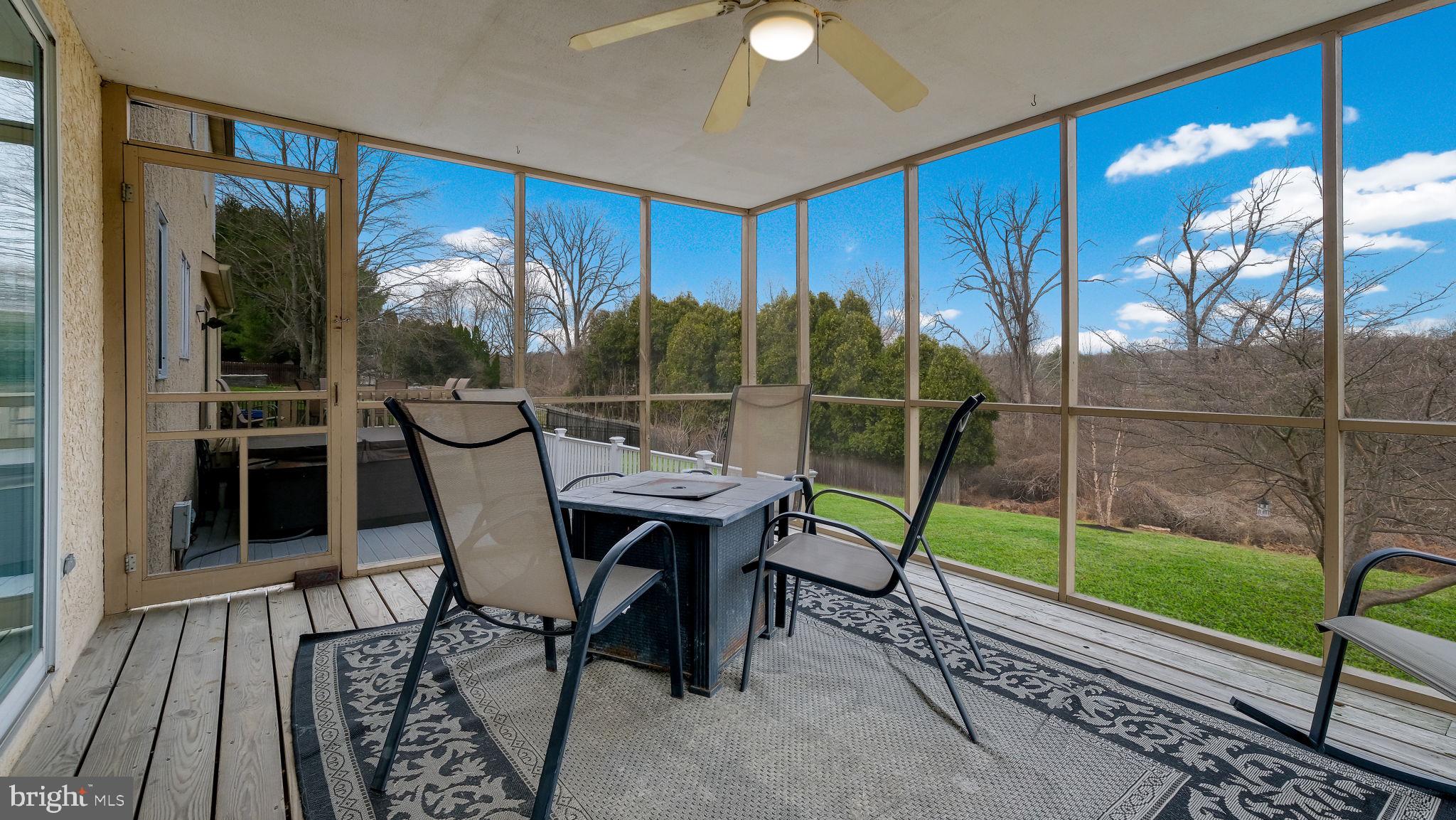 LANGSTOON - Residential