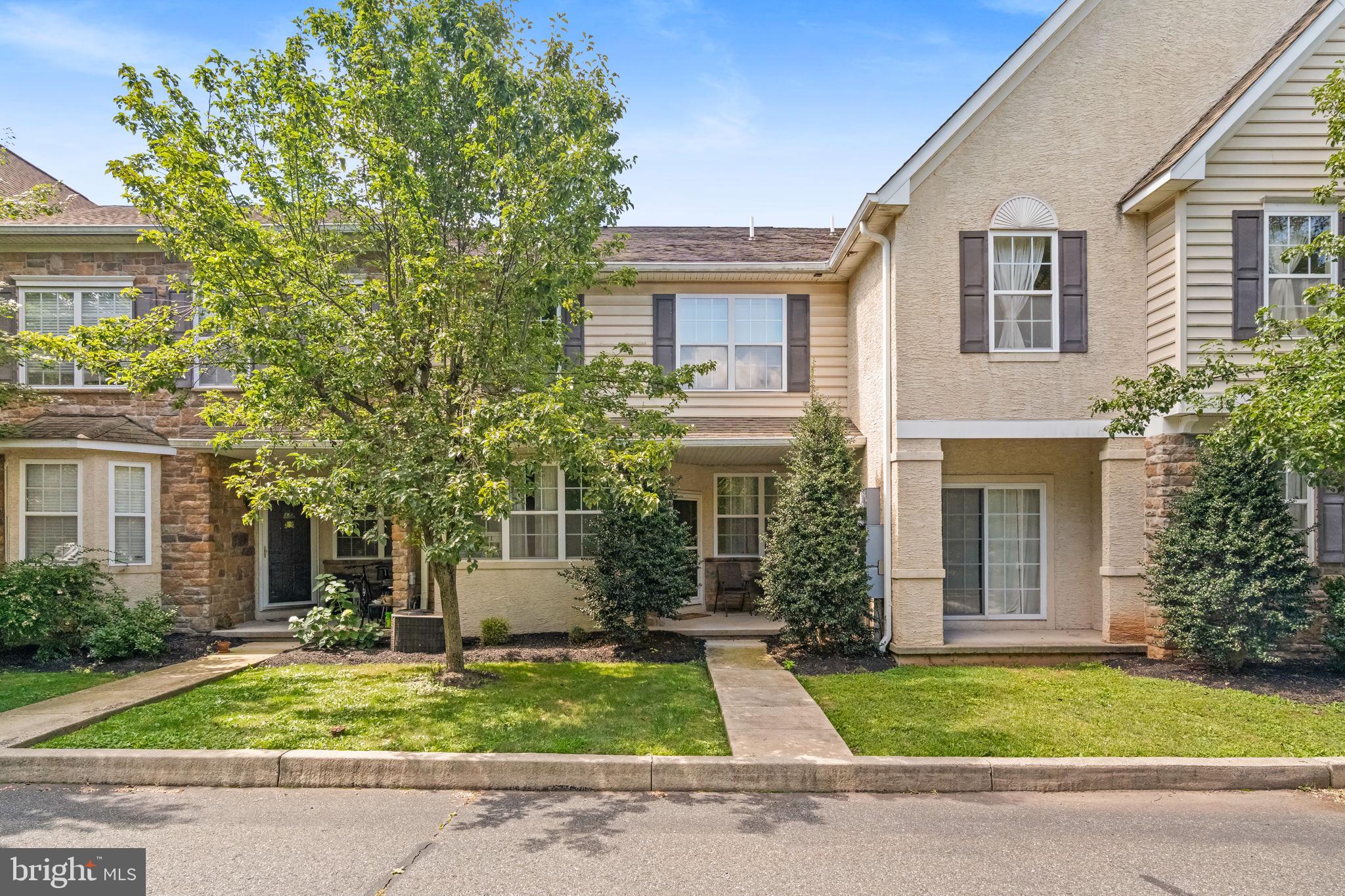 antastic opportunity to rent a spacious 2-bedroom townhouse condo in a prime location! This well-maintained home offers a comfortable floor plan with a large open kitchen overlooking the dining and living areas on the main level—perfect for everyday living and entertaining. Upstairs, you’ll find two generously sized bedrooms with ample closet space, along with a full hall bath and the convenience of second-floor laundry. An added bonus—furniture can stay if desired, making your move even easier!
Tenant is responsible for gas/electric and will reimburse landlord for water/sewer. No pets or smoking permitted. First month, last month, and one month’s security deposit required at lease signing. All occupants over the age of 18 must complete an application through the RentSpree link provided. https://apply.link/kBBqsz0
Don’t miss this great rental opportunity—schedule your showing today!