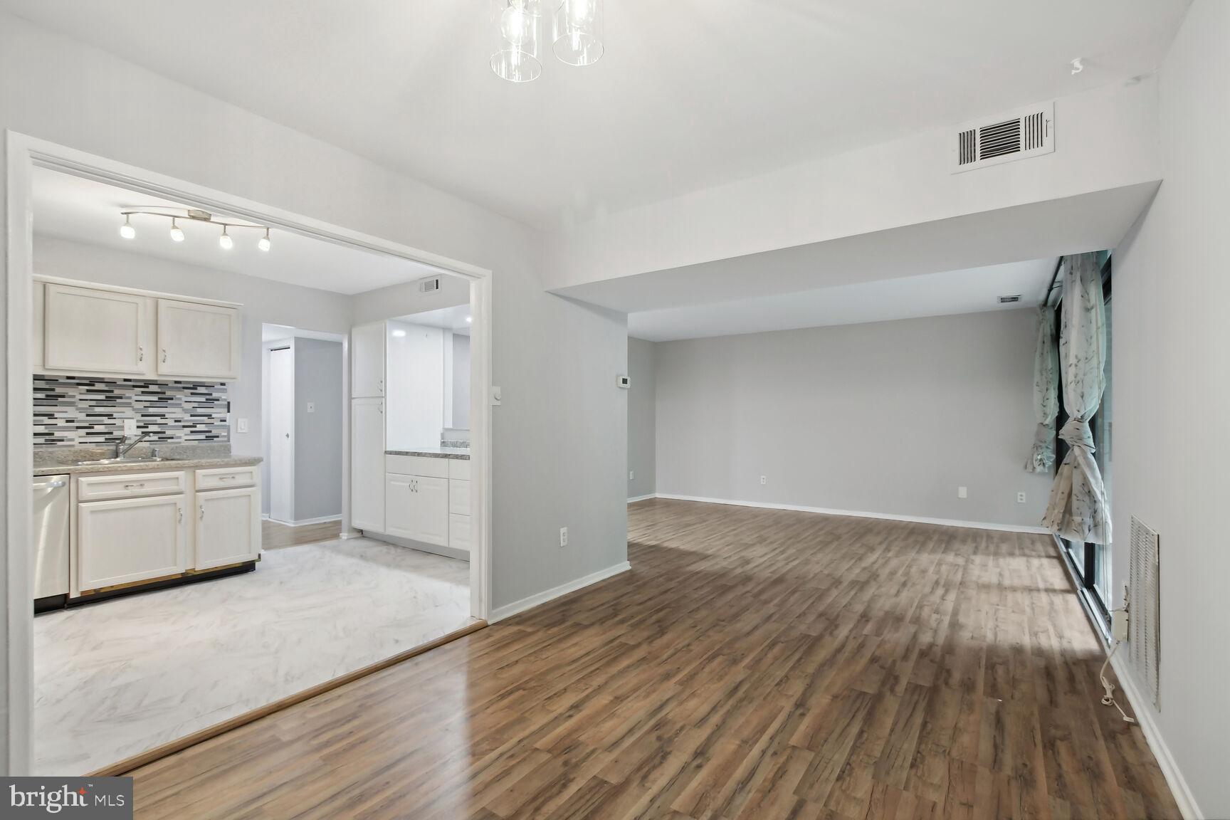 BENTANA PARK - Residential Lease