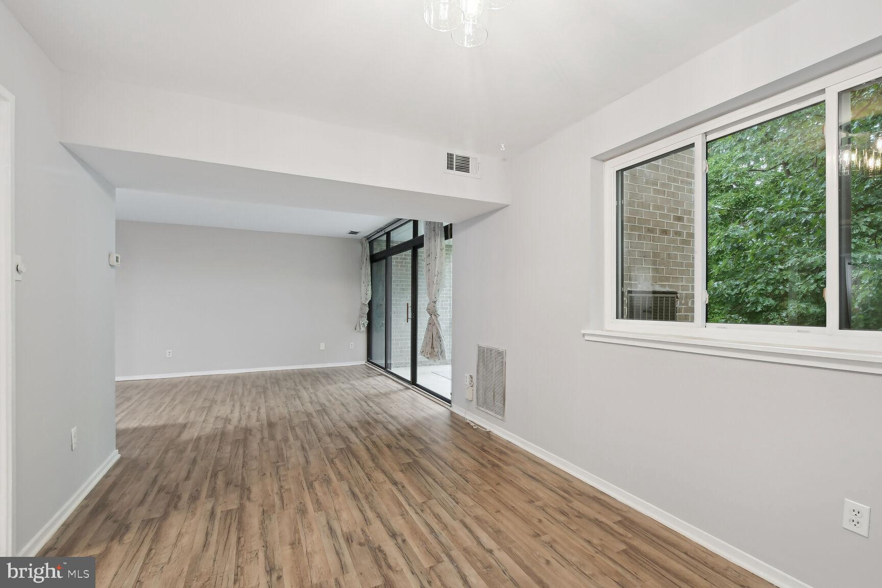 BENTANA PARK - Residential Lease