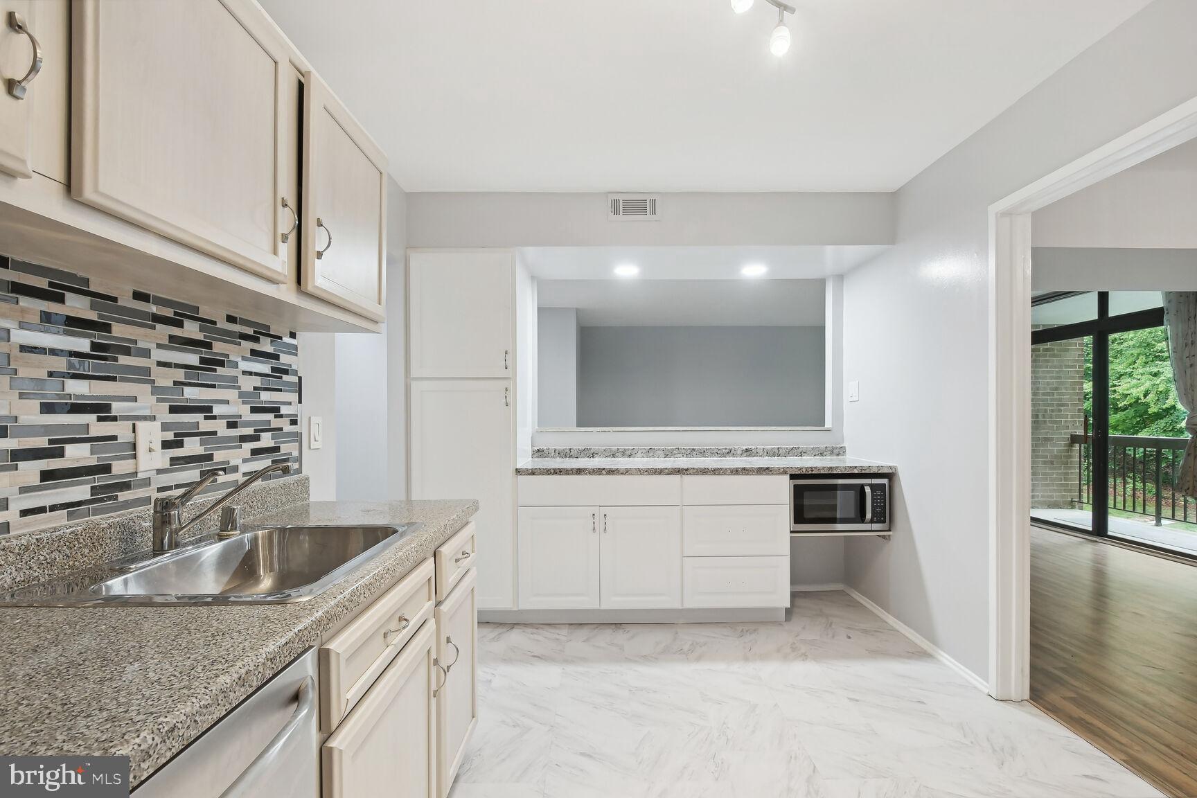 BENTANA PARK - Residential Lease