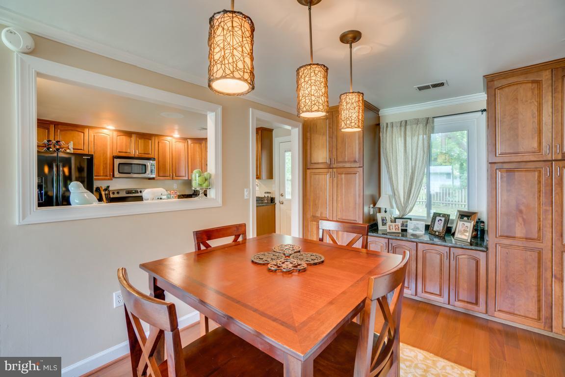 BREEZEWOOD - Residential