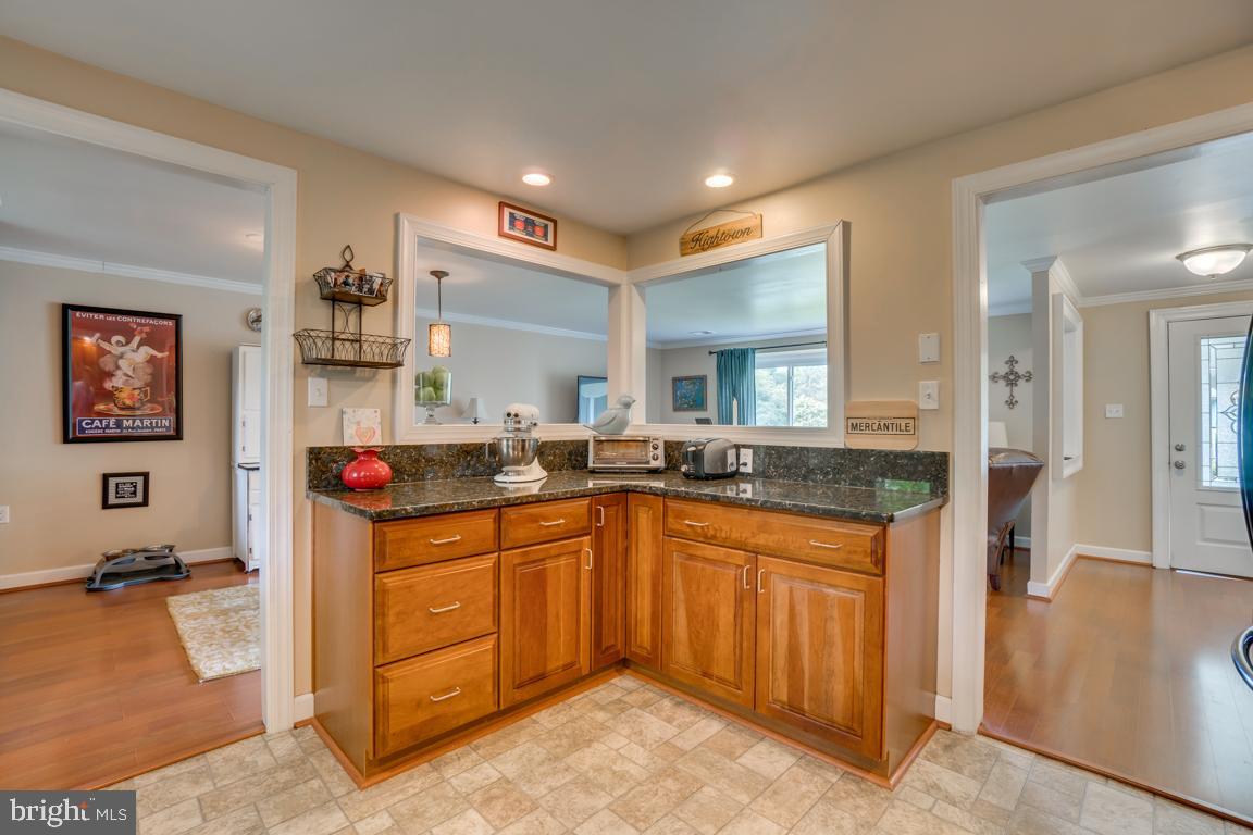 BREEZEWOOD - Residential