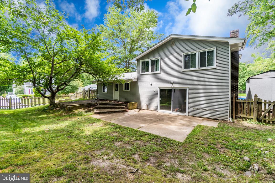 BREEZEWOOD - Residential