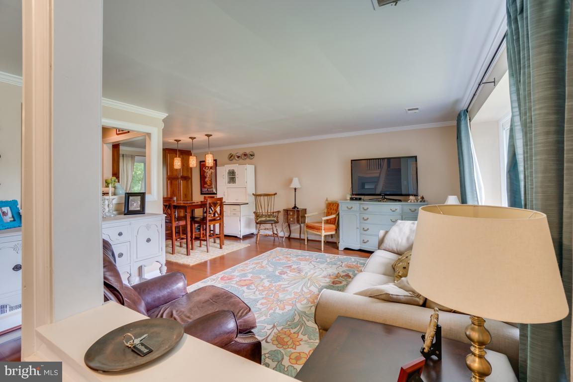 BREEZEWOOD - Residential