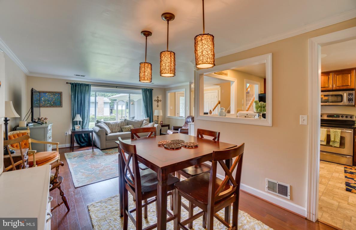 BREEZEWOOD - Residential