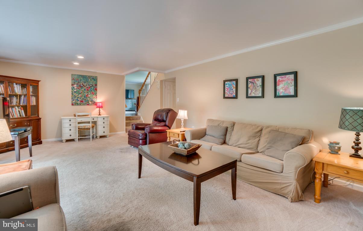 BREEZEWOOD - Residential